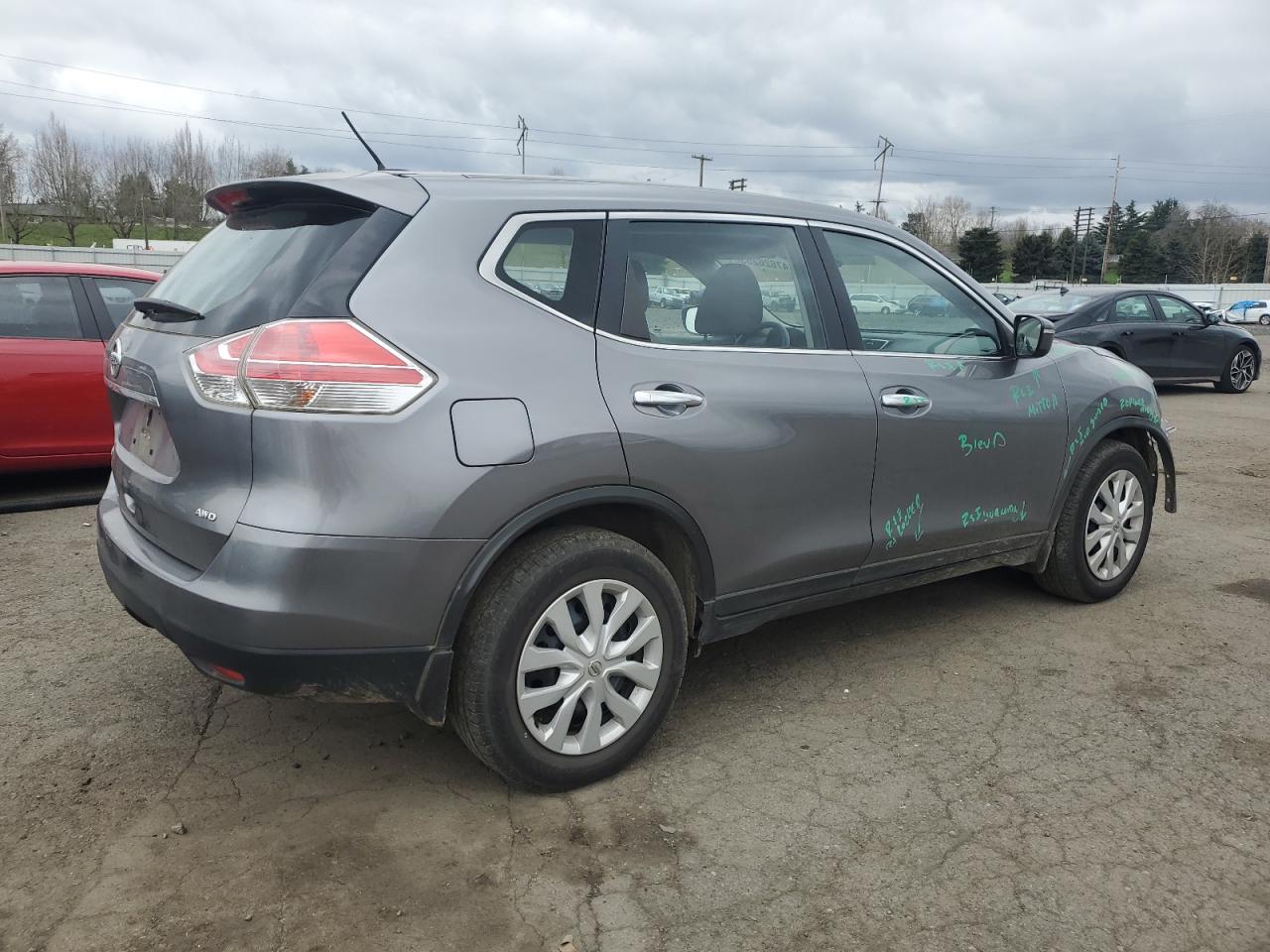 2015 Nissan Rogue - Image 3