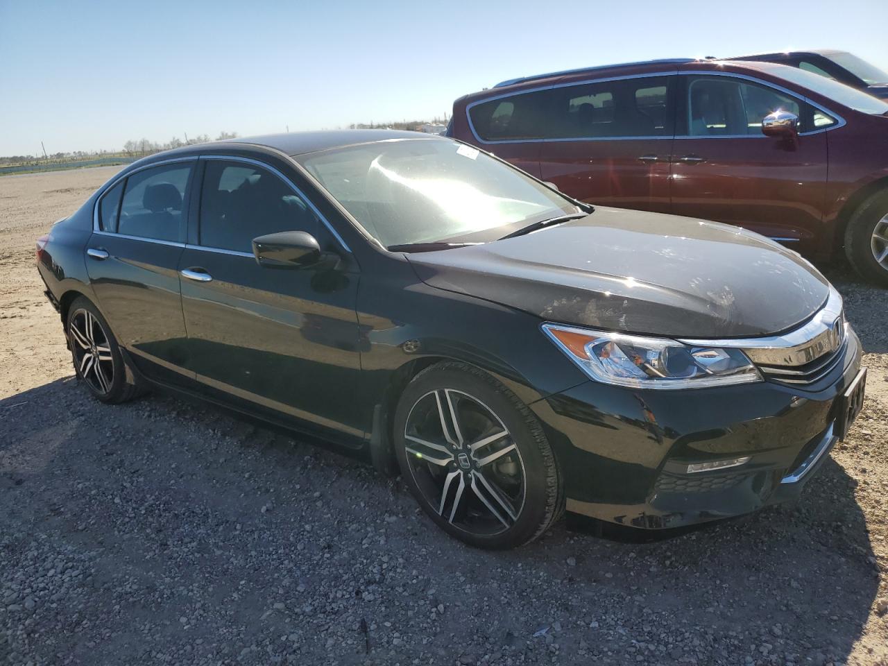 2017 Honda Accord - Image 4