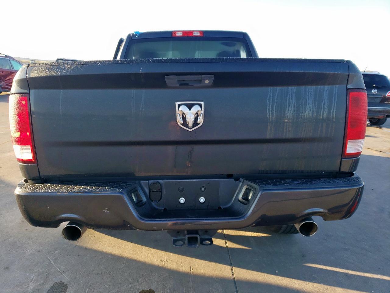 2014 RAM 1500 - Image 6