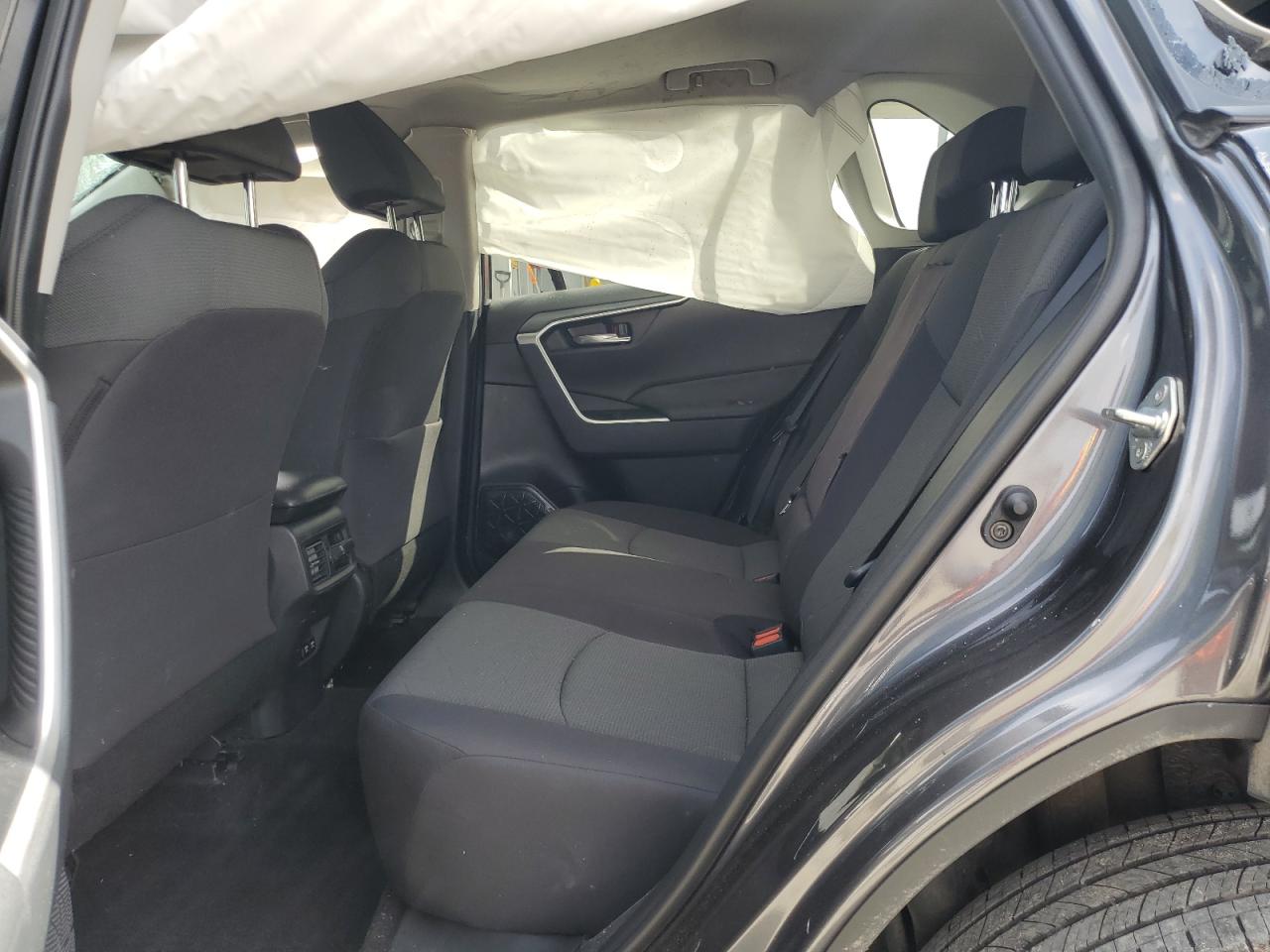 2021 Toyota RAV 4 - Image 10