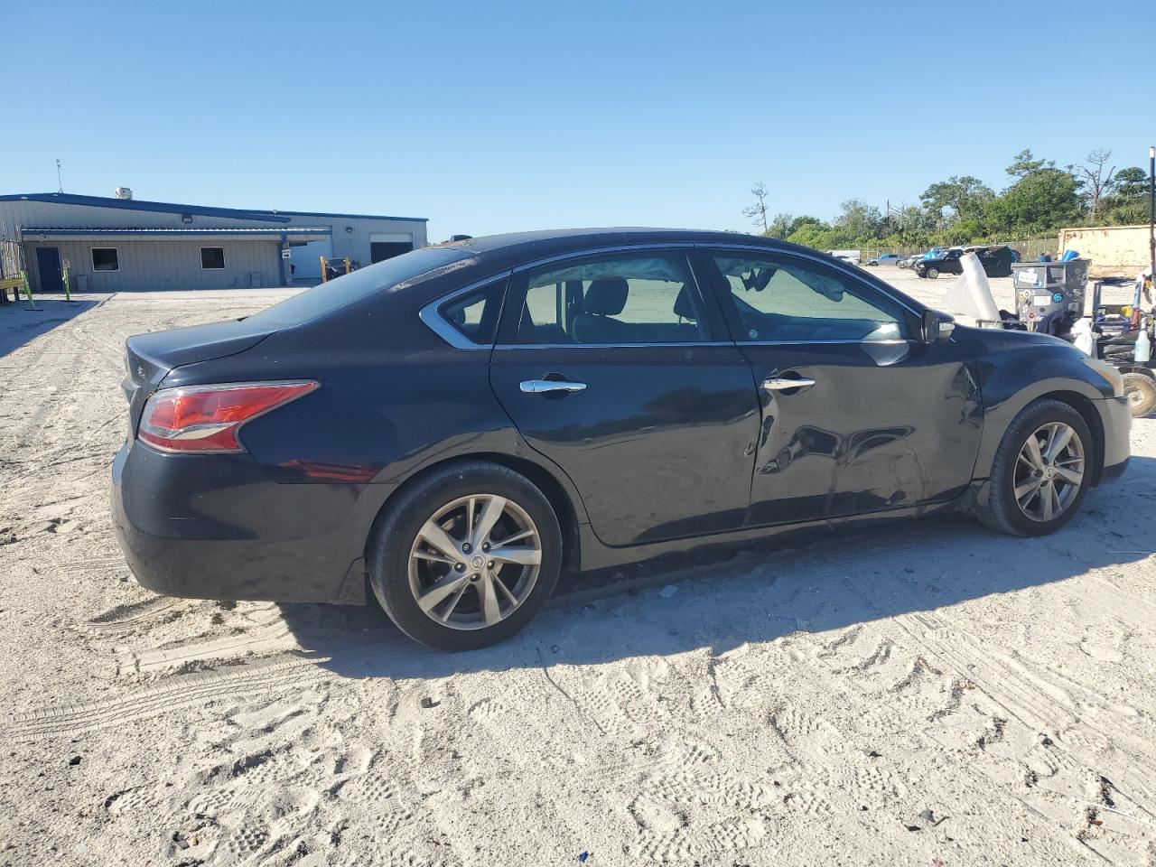 2014 Nissan Altima - Image 3