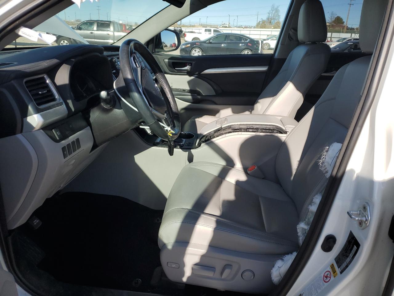 2018 Toyota Highlander - Image 7