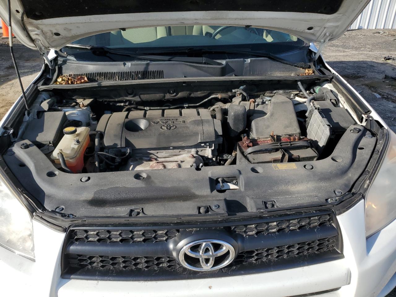 2012 Toyota RAV 4 - Image 12