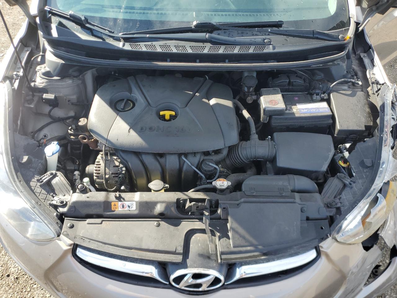 2013 Hyundai Elantra - Image 11