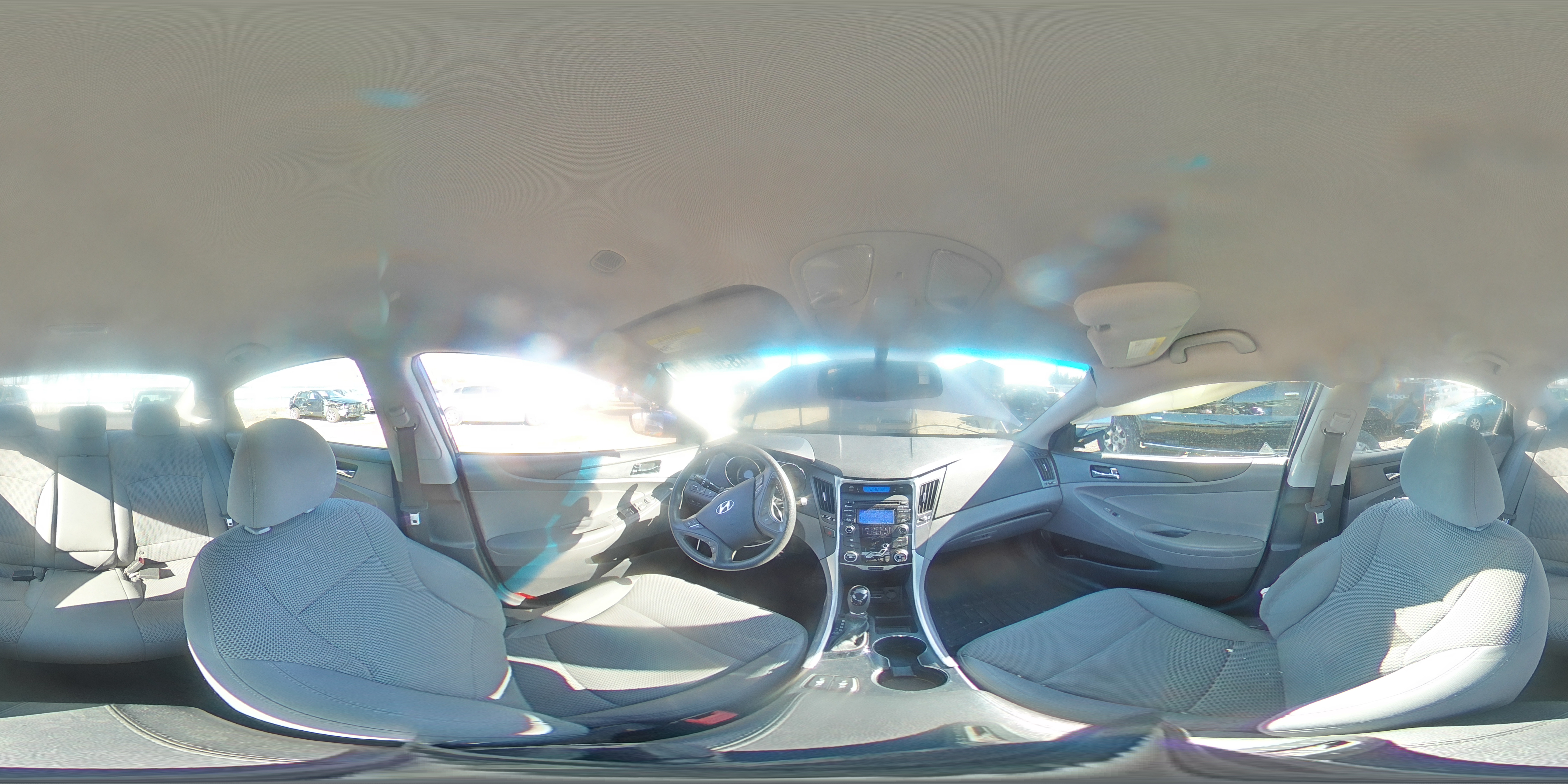 2013 Hyundai Sonata - Image 13