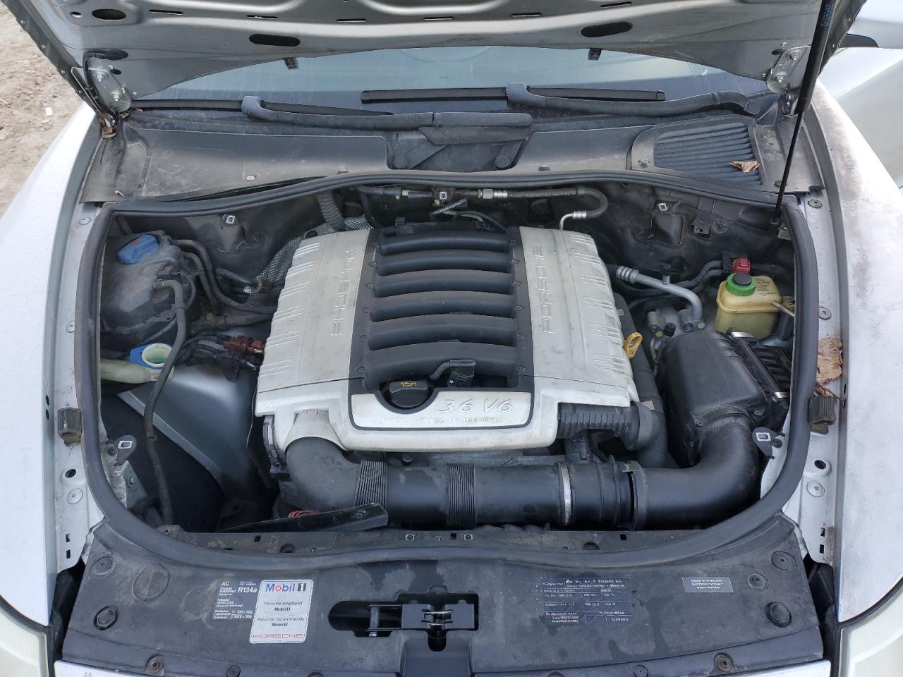 2008 Porsche Cayenne - Image 12