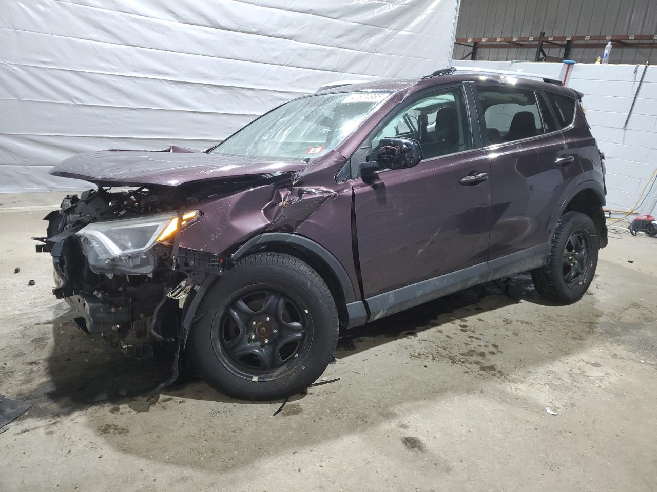 2016 Toyota Rav4 Le na sprzedaż w Candia, NH - All Over