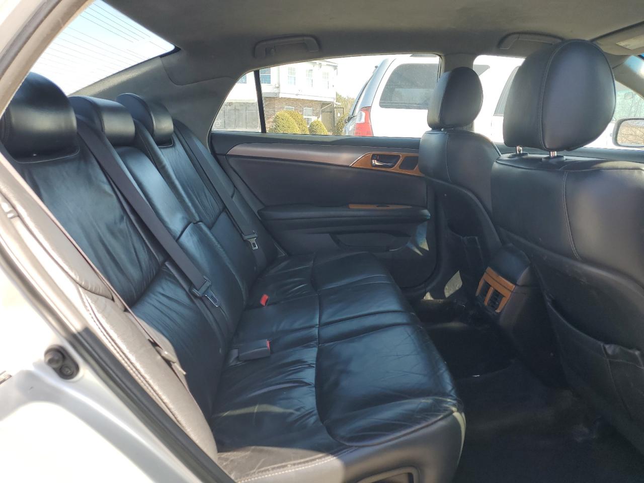 2008 Toyota Avalon - Image 10