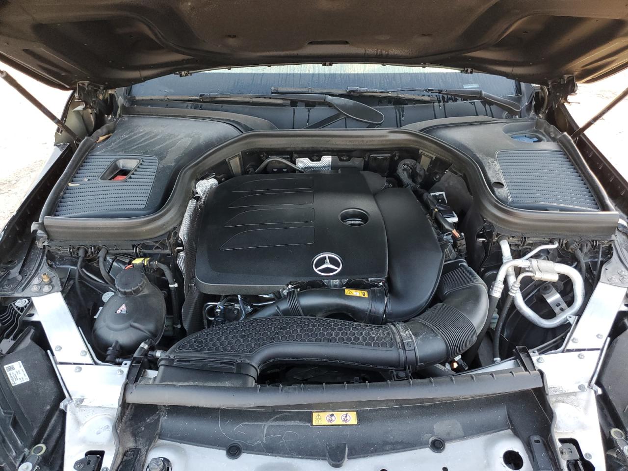 2021 Mercedes-Benz GLC - Image 12