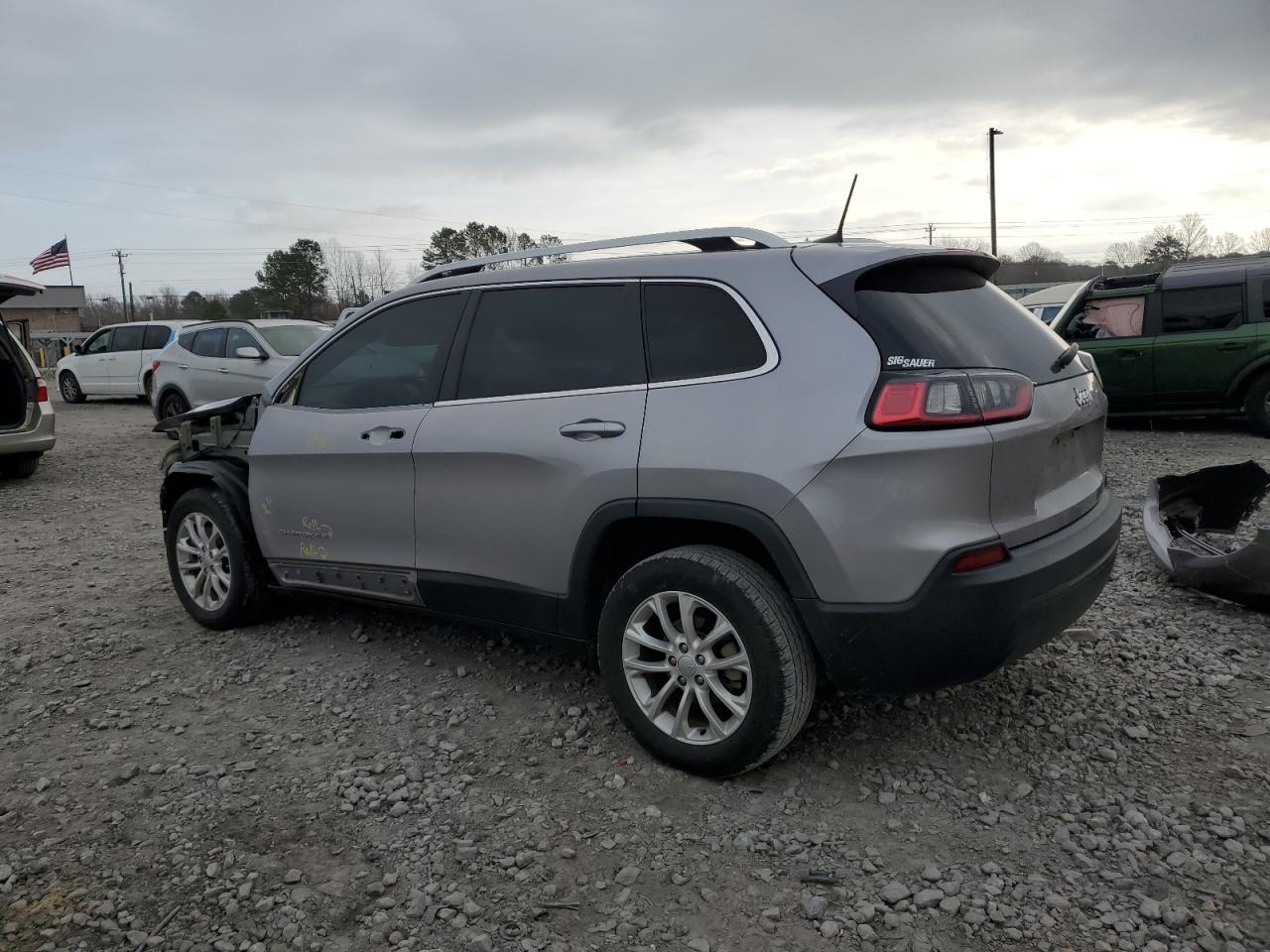 2019 Jeep Grand Cherokee - Image 2