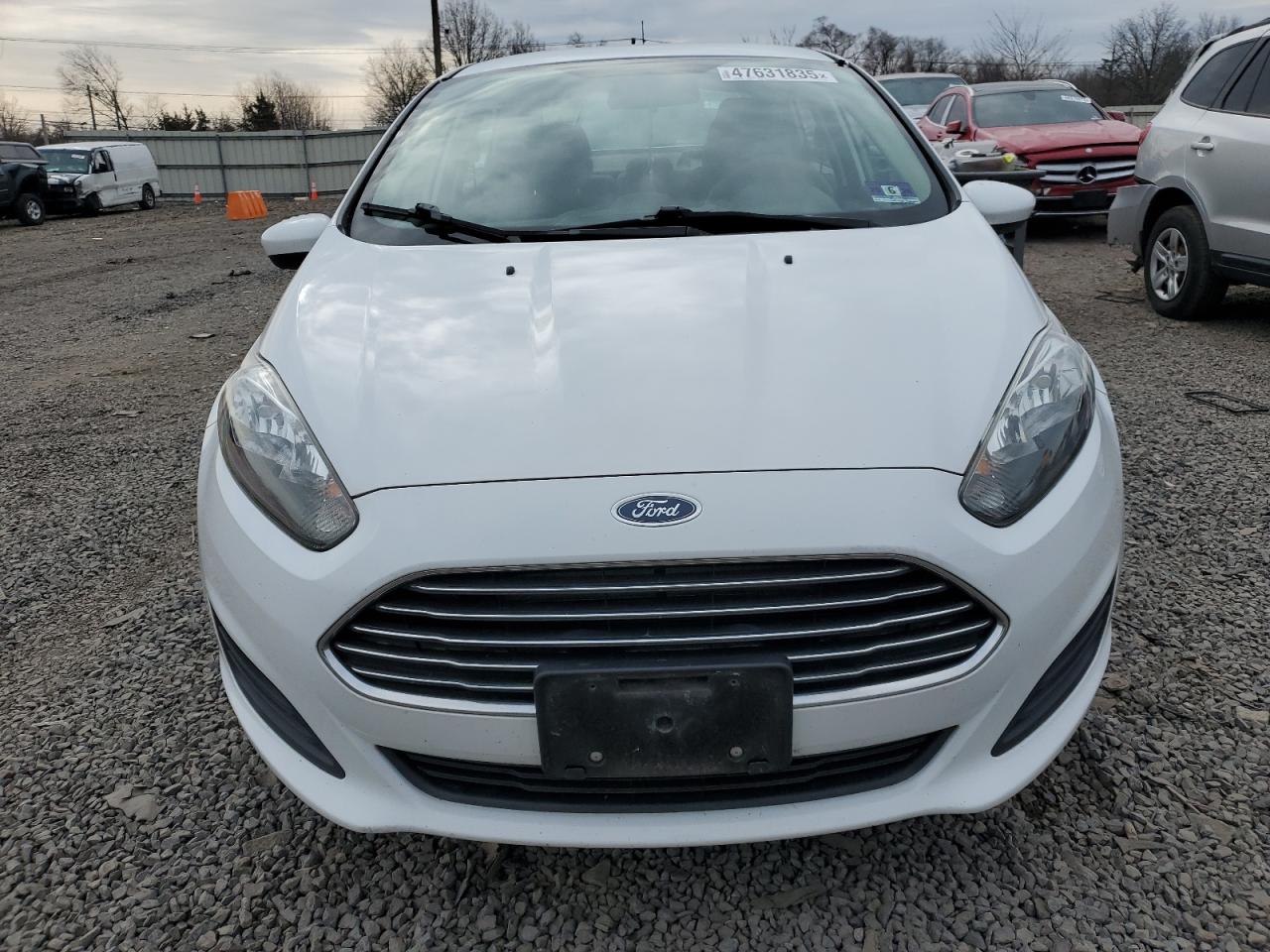 2015 Ford Fiesta - Image 5