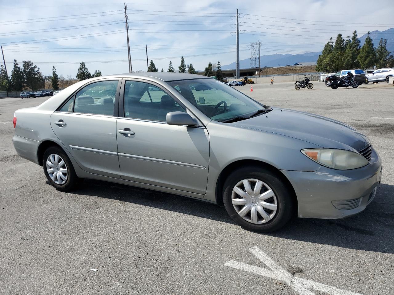 2006 Toyota Camry - Image 4