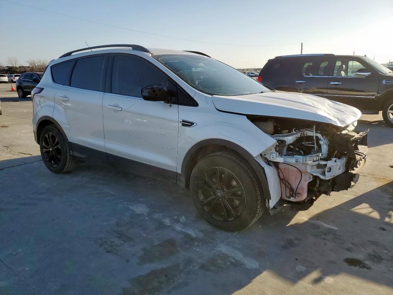  FORD ESCAPE 2017 Biały