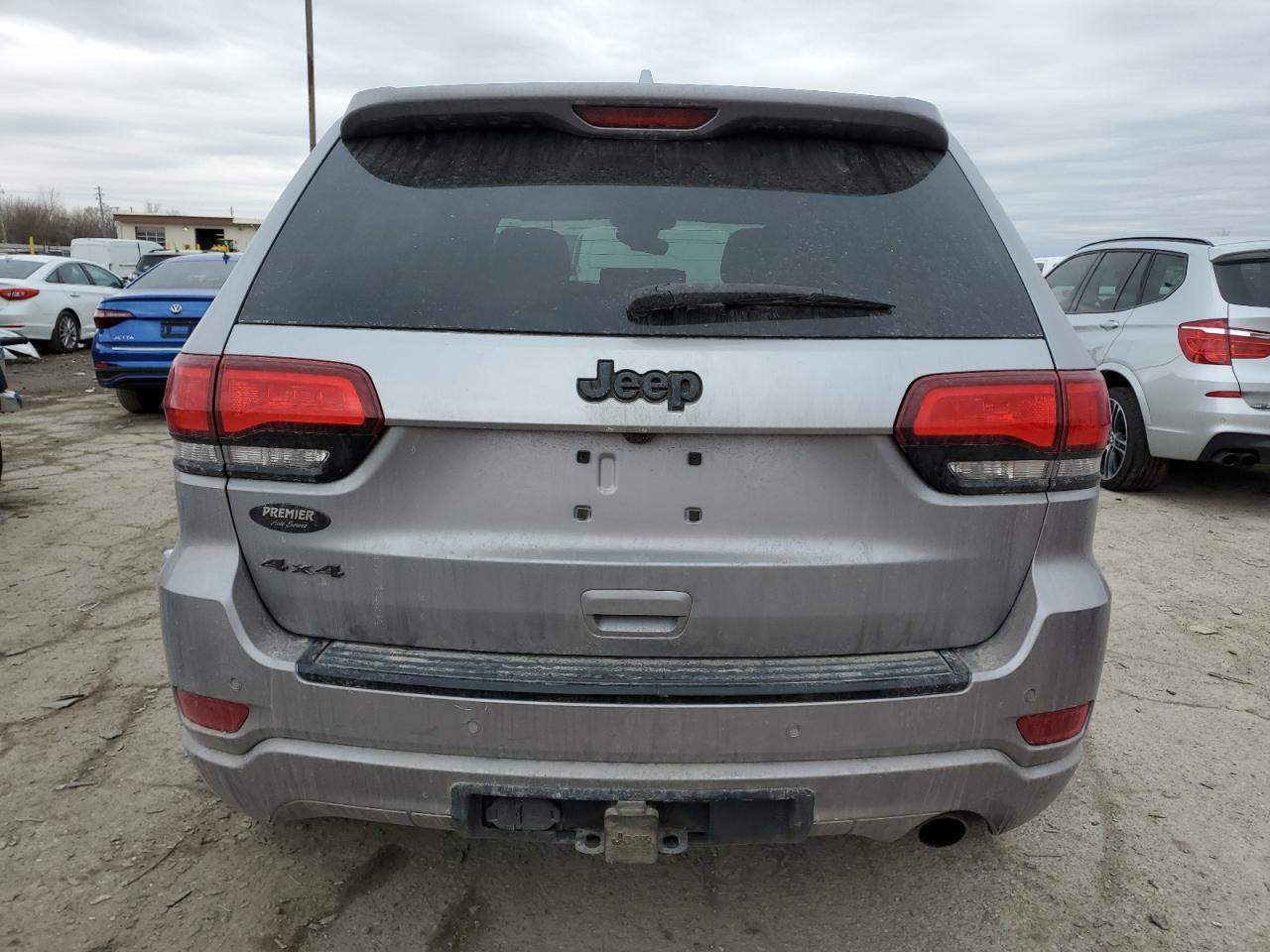 2017 Jeep Grand Cherokee - Image 6