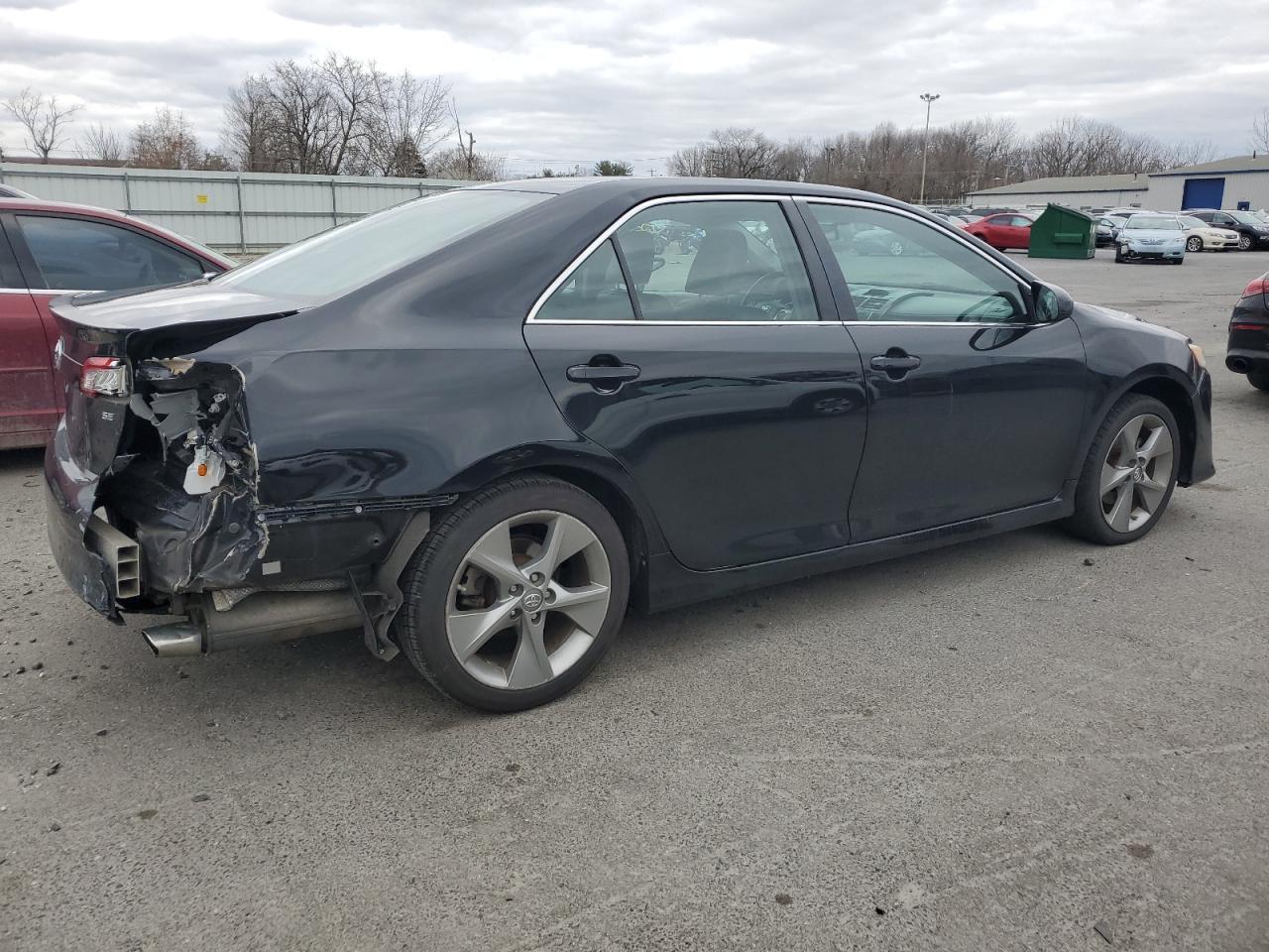 2014 Toyota Camry - Image 3