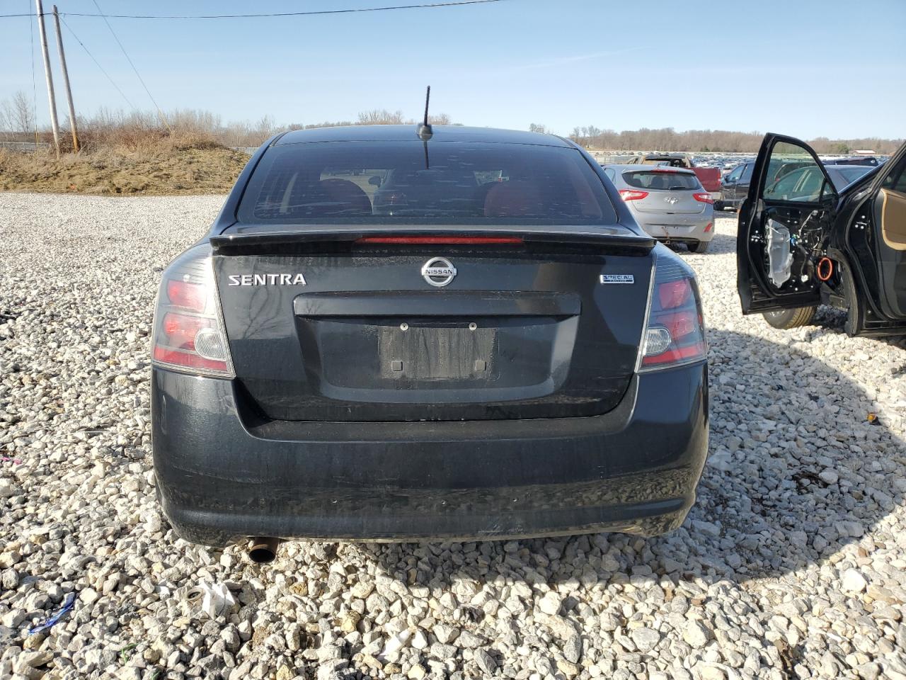 2012 Nissan Sentra - Image 6