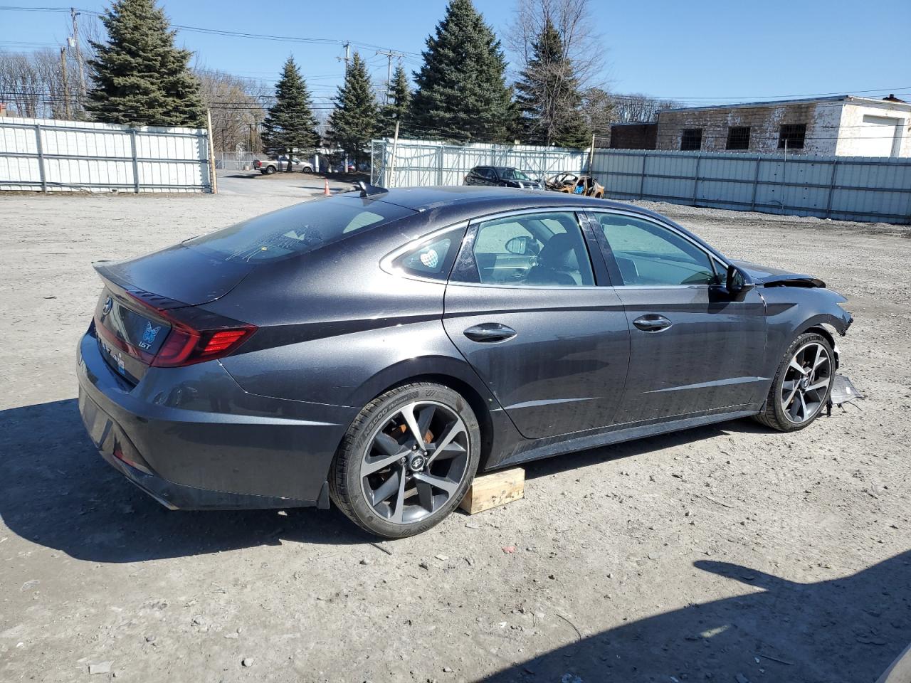 2022 Hyundai Sonata - Image 3