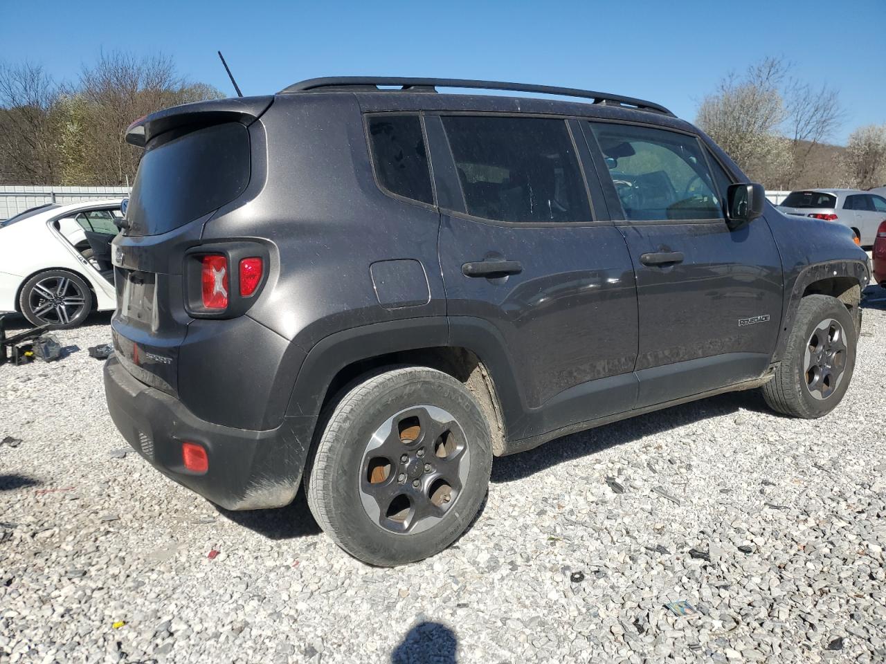 2017 Jeep Renegade - Image 3