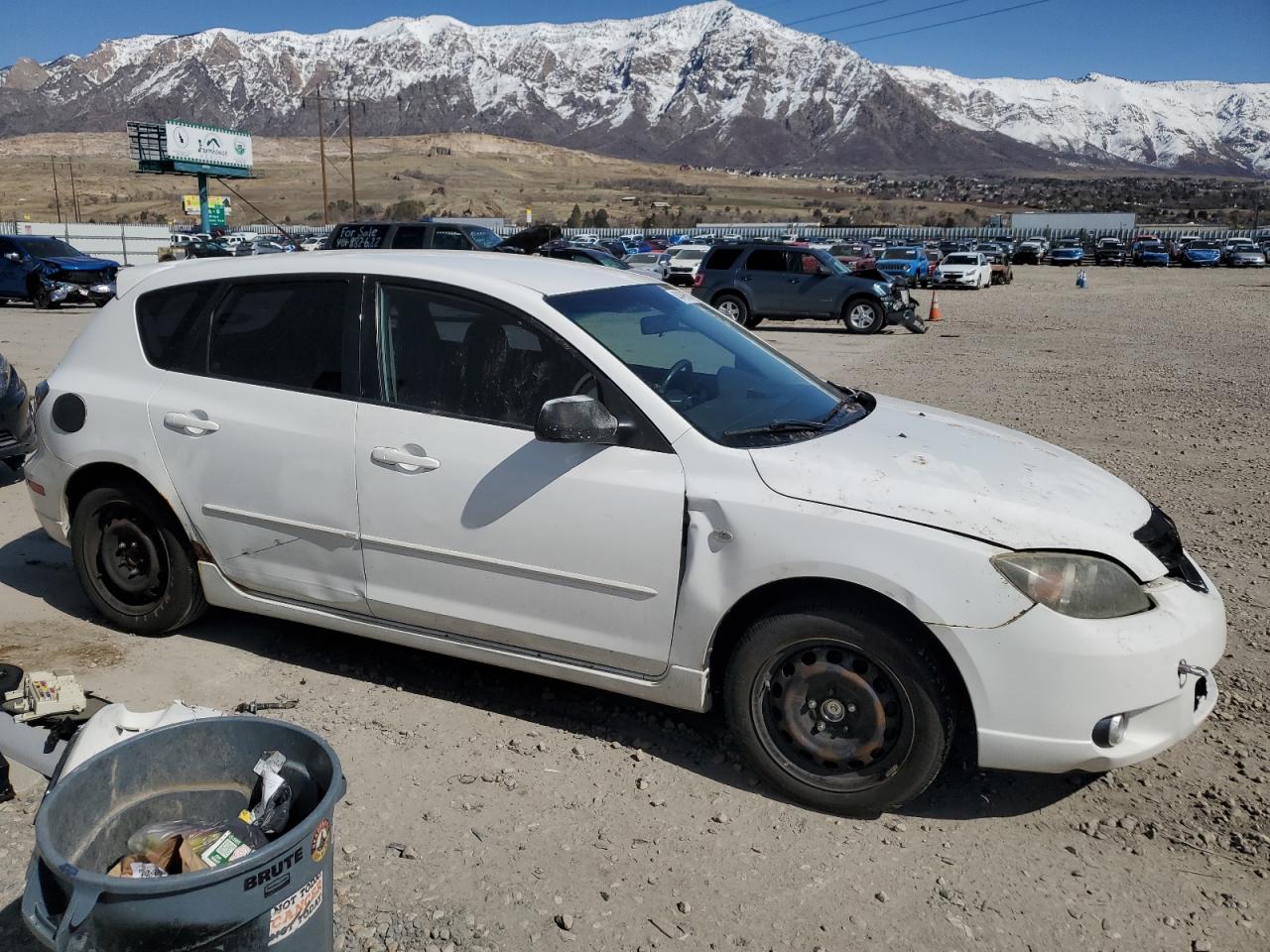 2004 Mazda 3 - Image 4