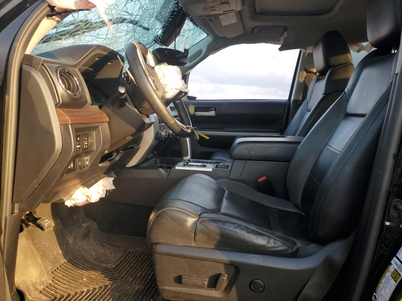 2019 Toyota Tundra - Image 7