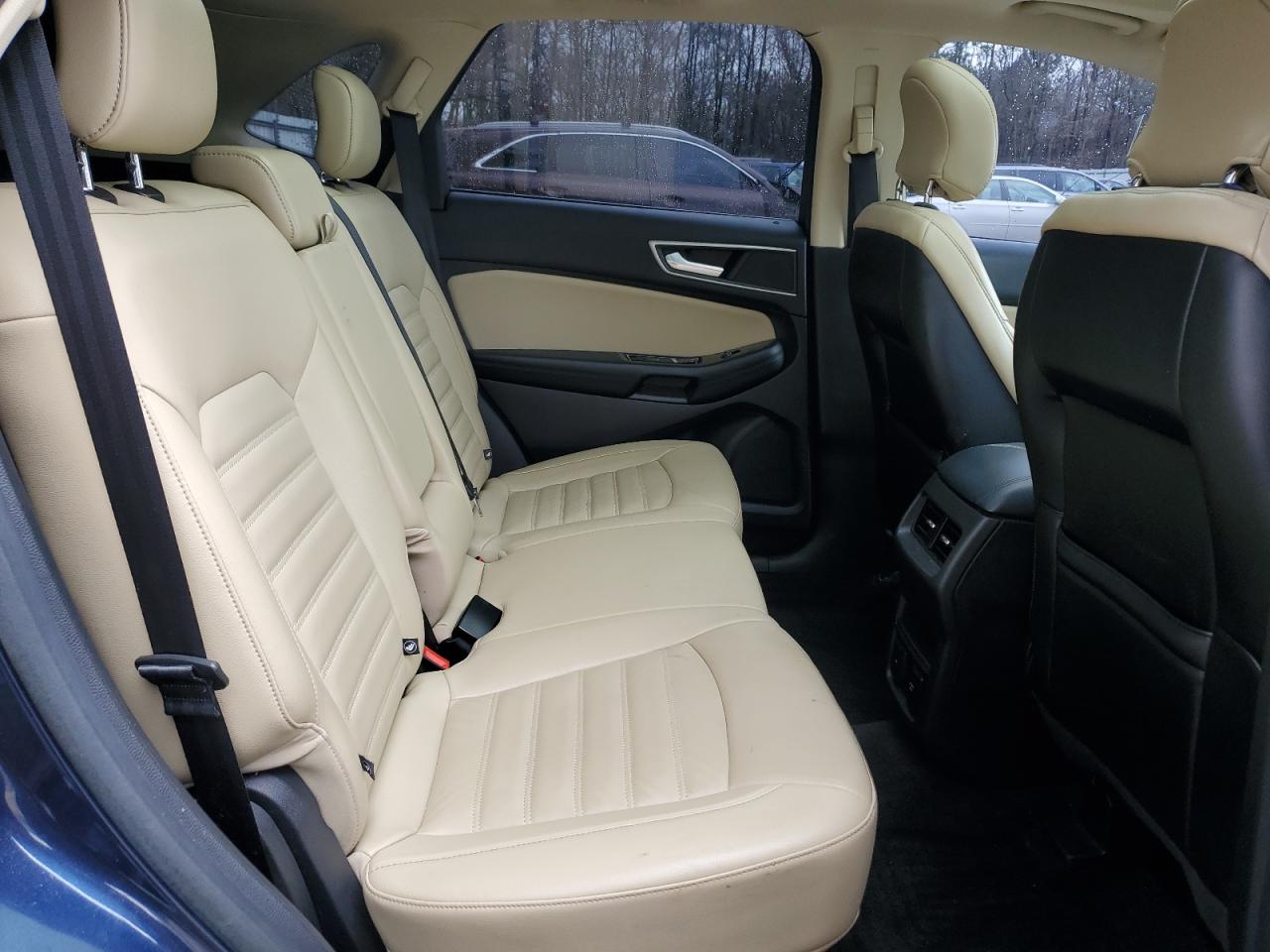 2017 Ford Edge - Image 11