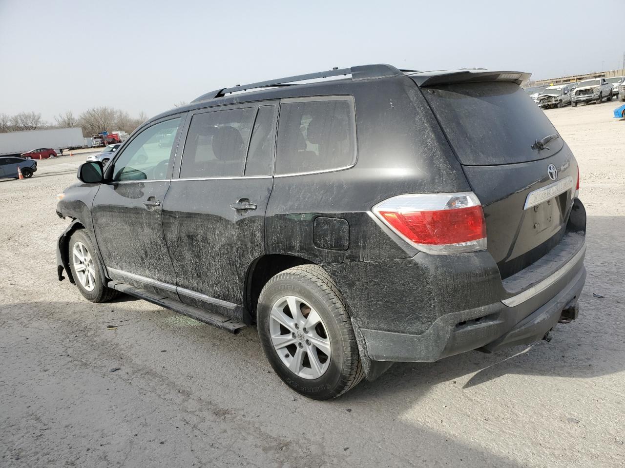 2013 Toyota Highlander - Image 2
