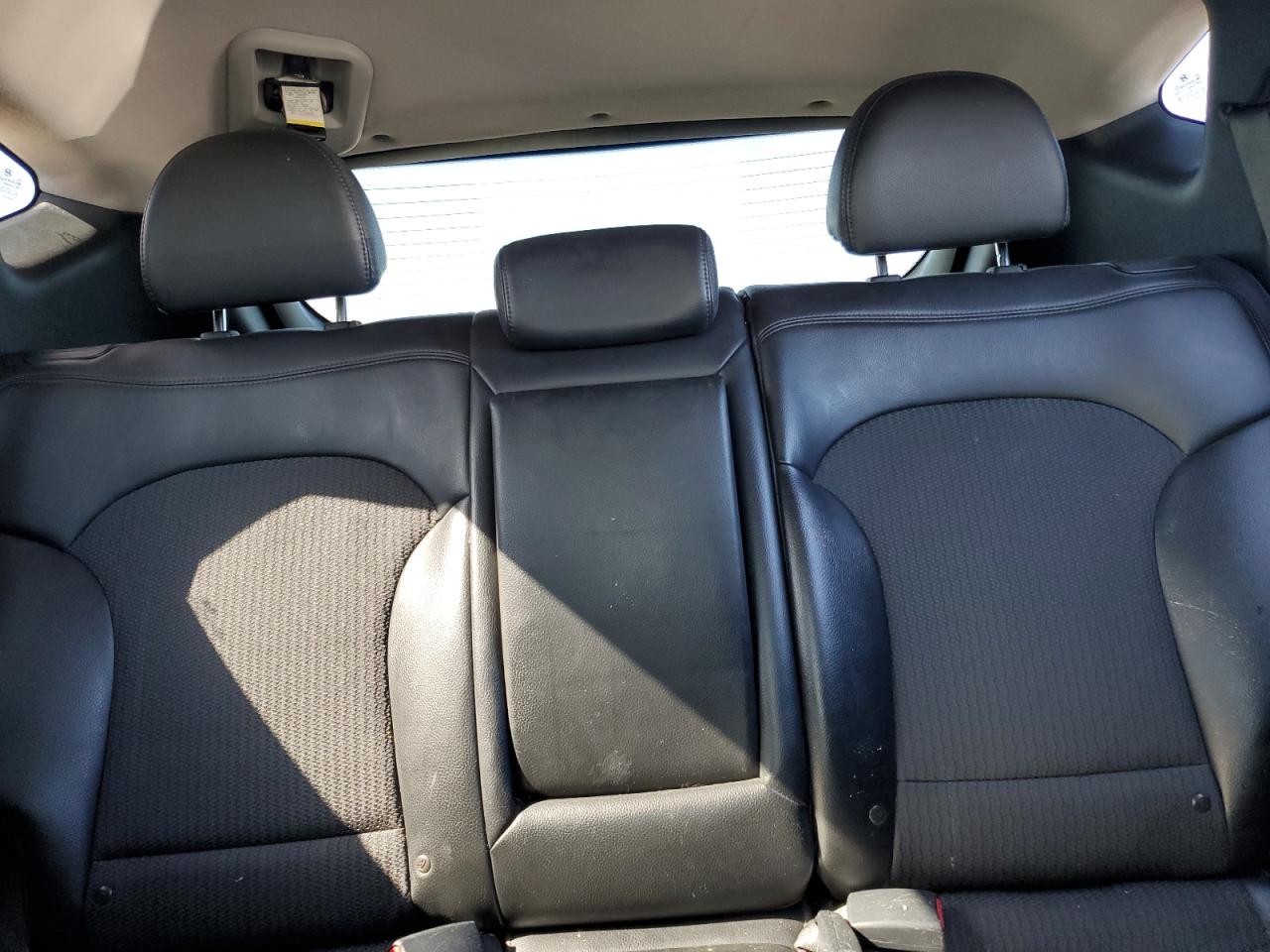 2012 Hyundai Tucson - Image 10