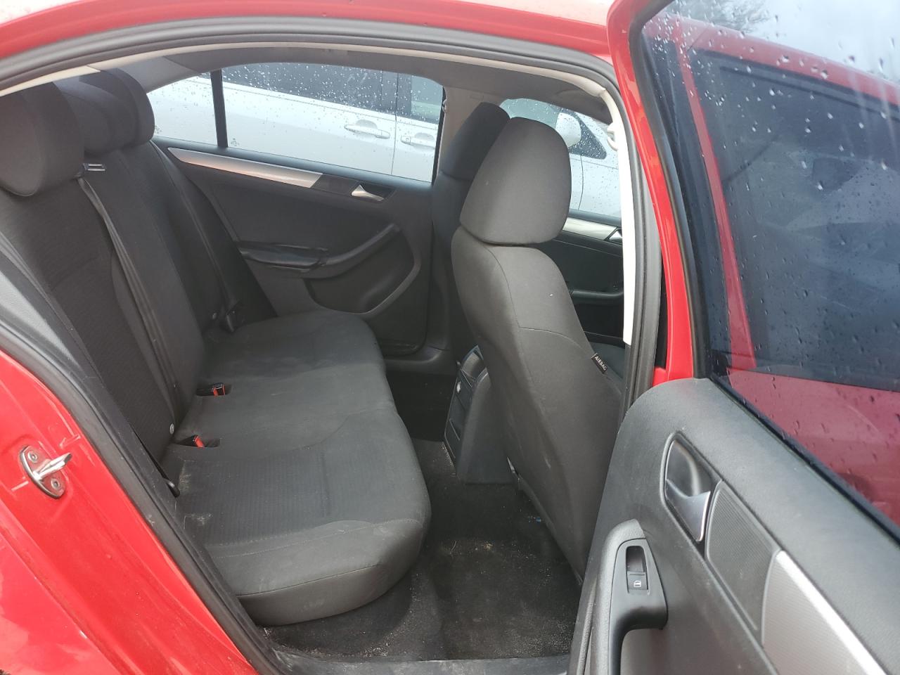 2015 Volkswagen Jetta - Image 10
