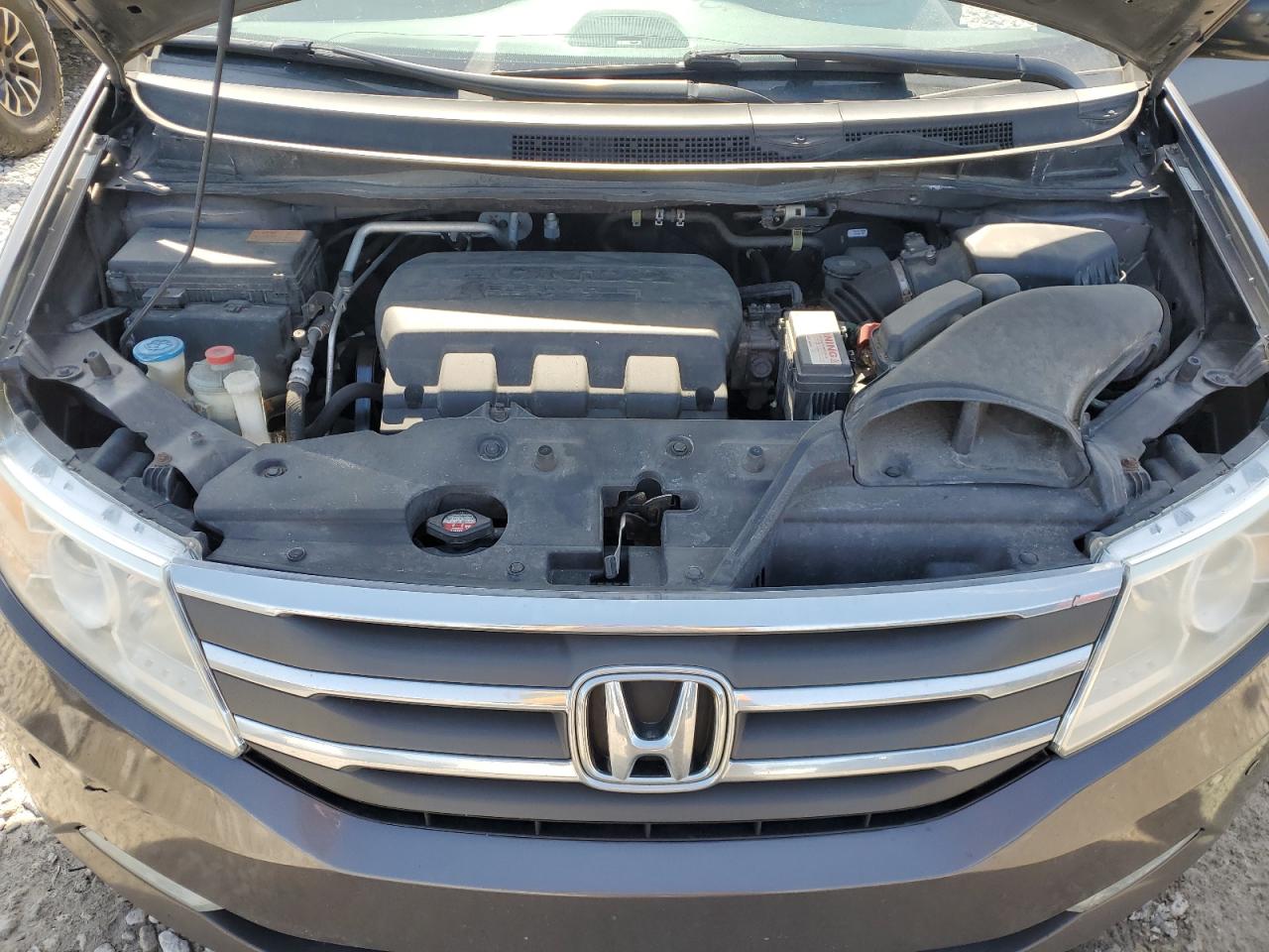 2012 Honda Odyssey - Image 12