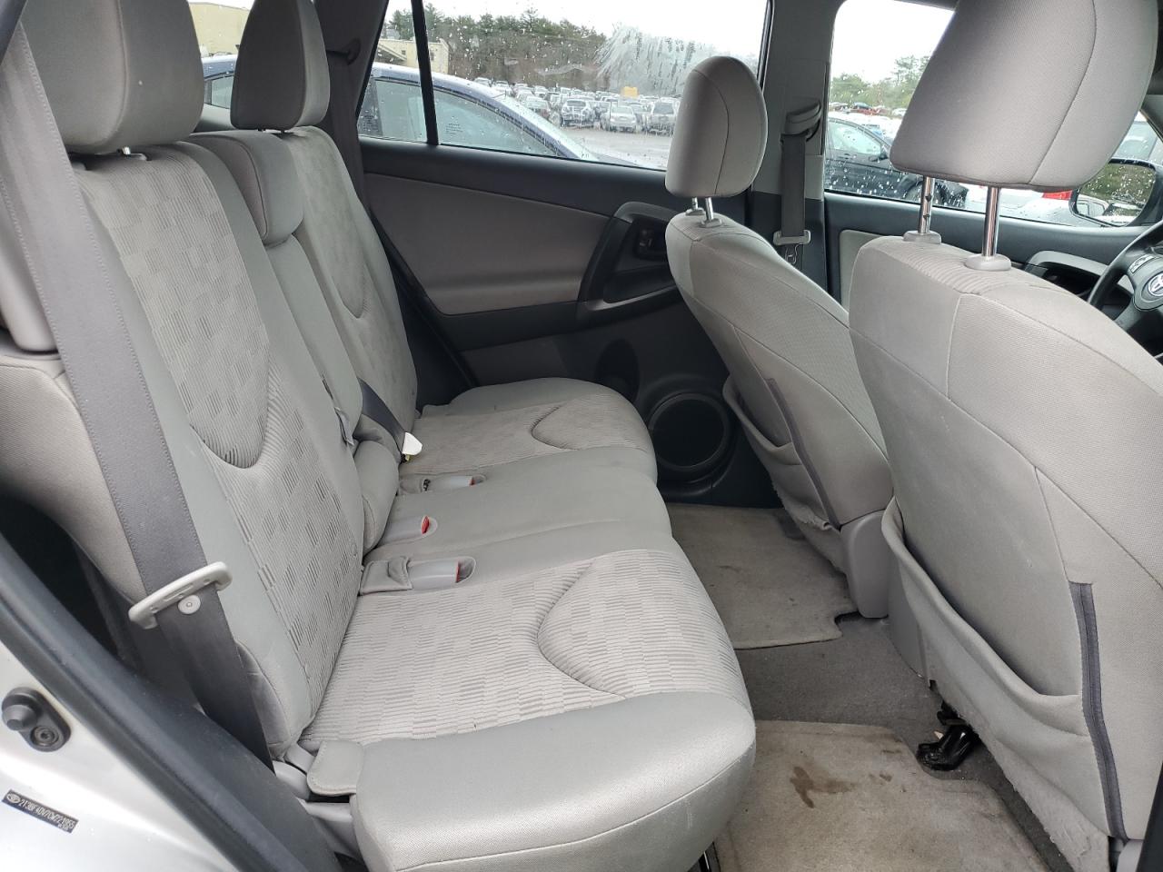 2012 Toyota RAV 4 - Image 11