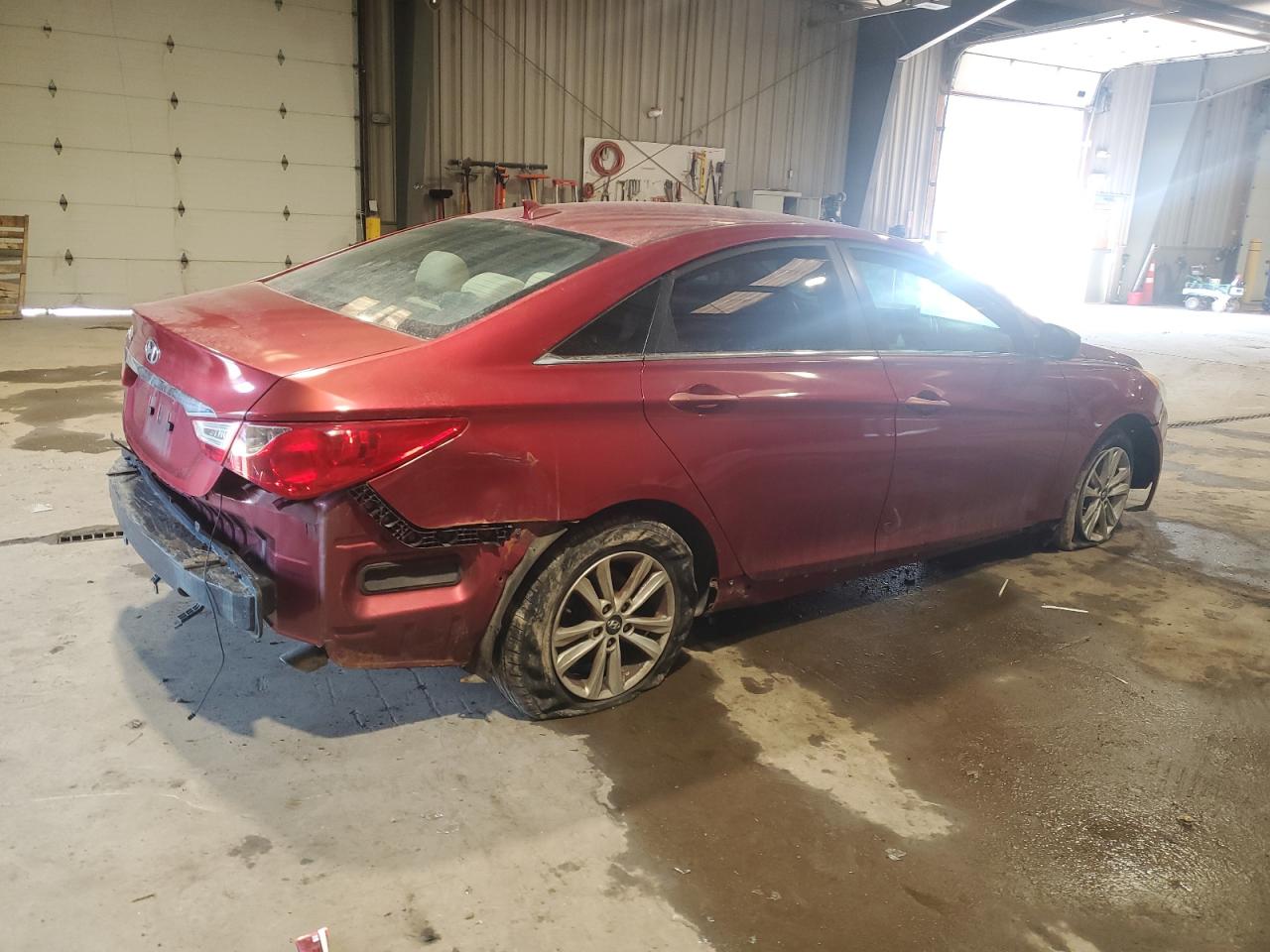 2012 Hyundai Sonata - Image 3