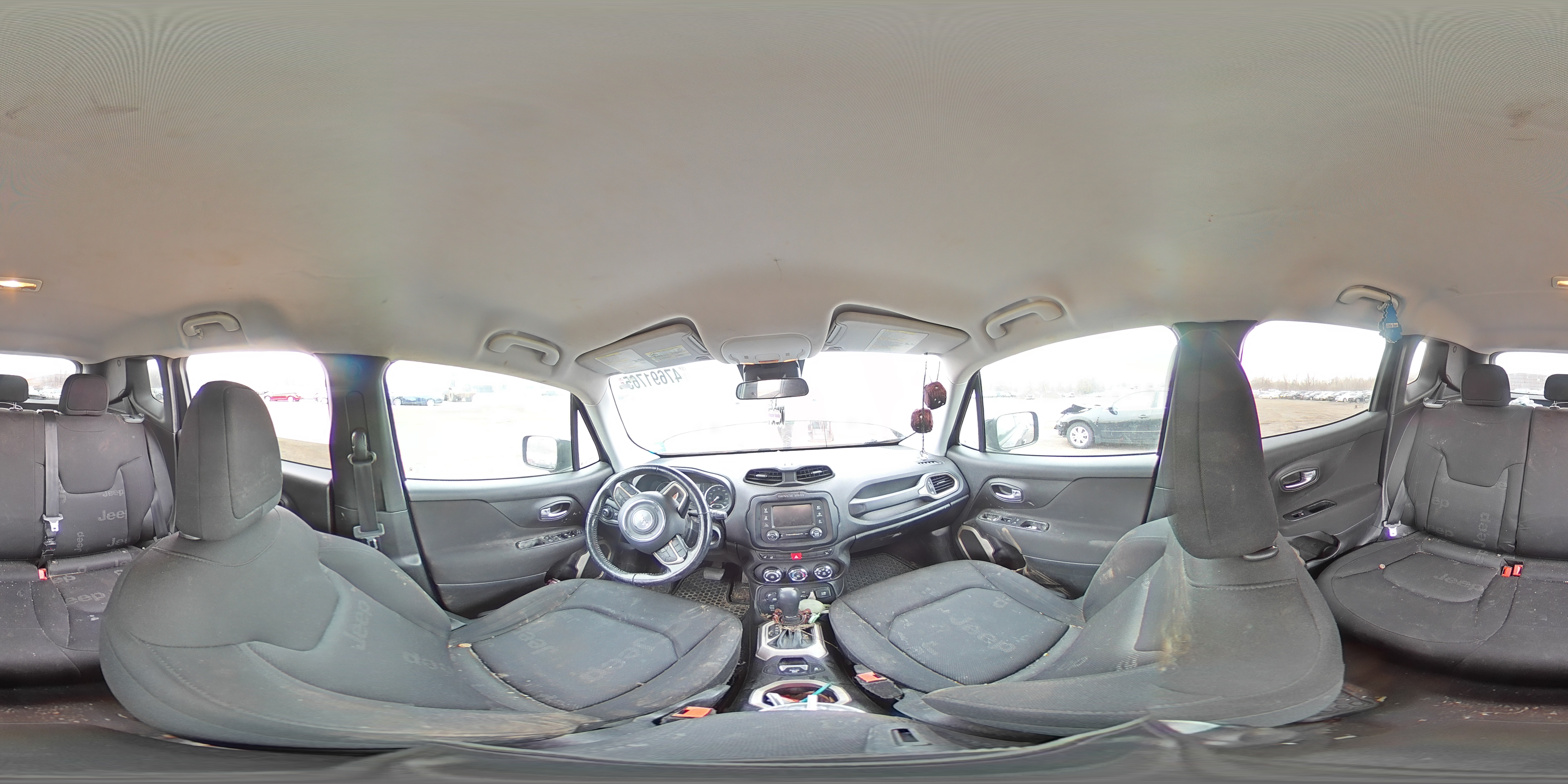 2017 Jeep Renegade - Image 14