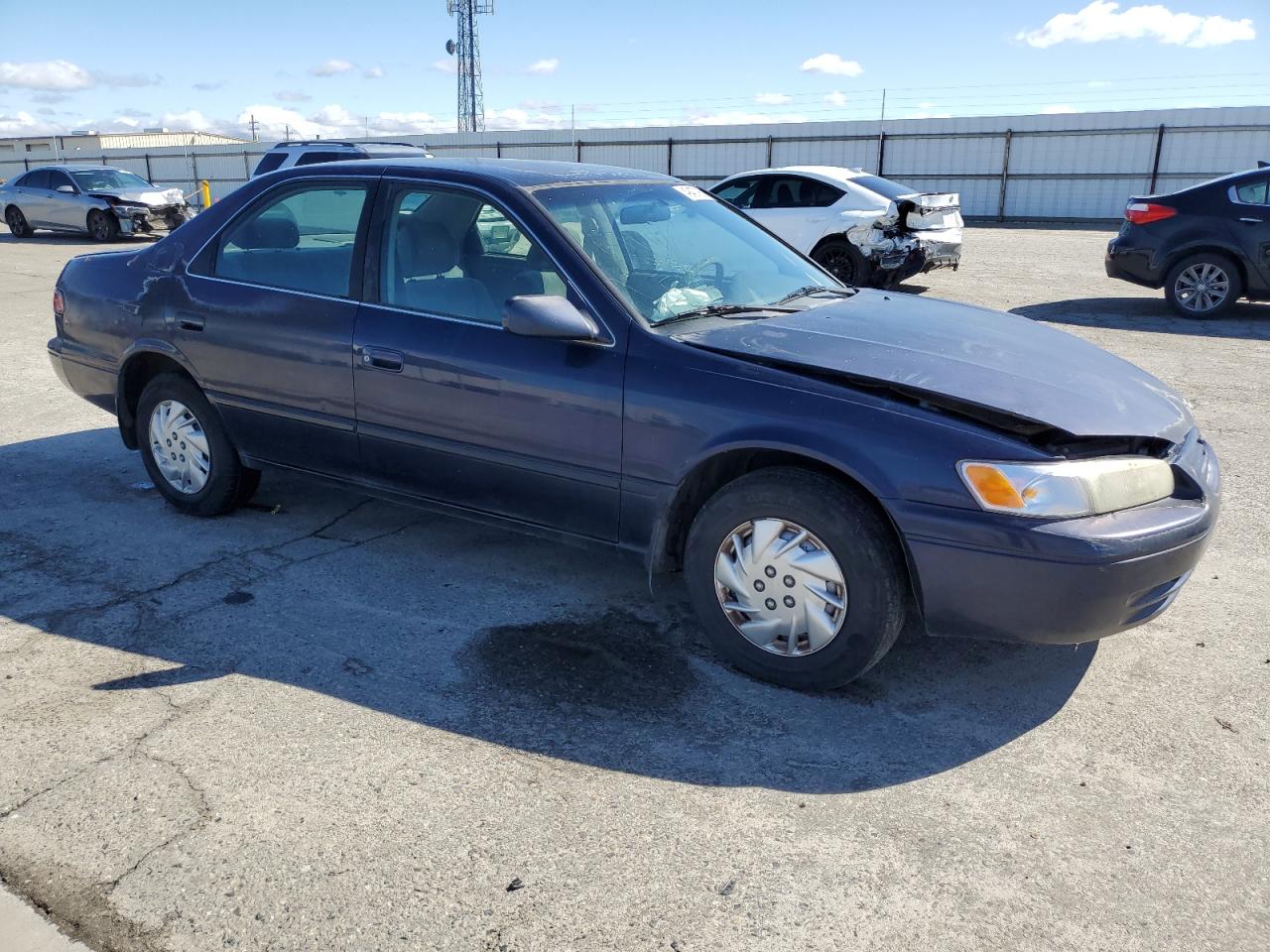 1999 Toyota Camry - Image 4