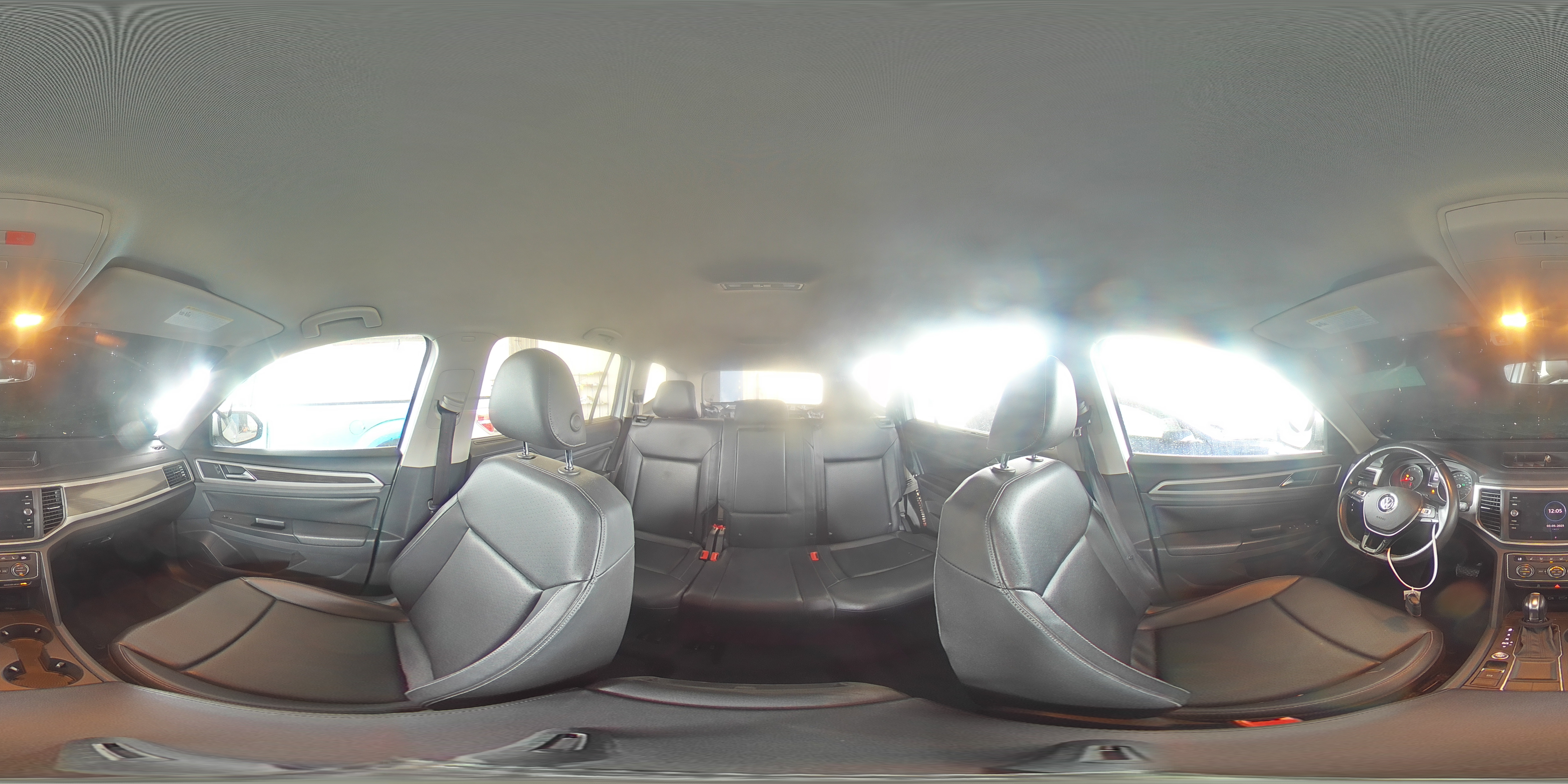 2018 Volkswagen Atlas - Image 16