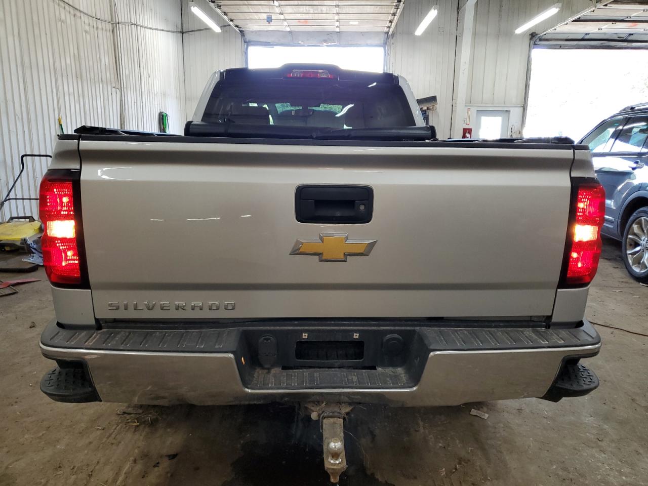 2015 Chevrolet Silverado - Image 6