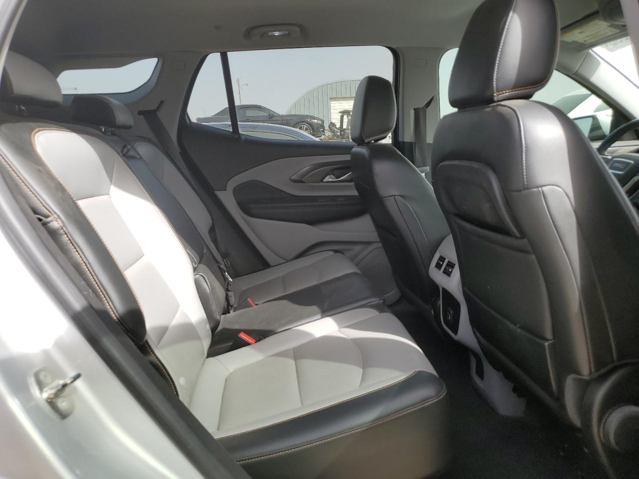 2018 GMC Terrain - Image 11