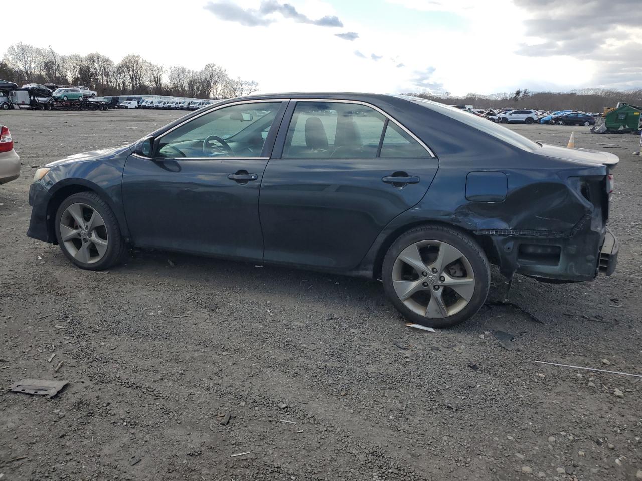 2014 Toyota Camry - Image 2