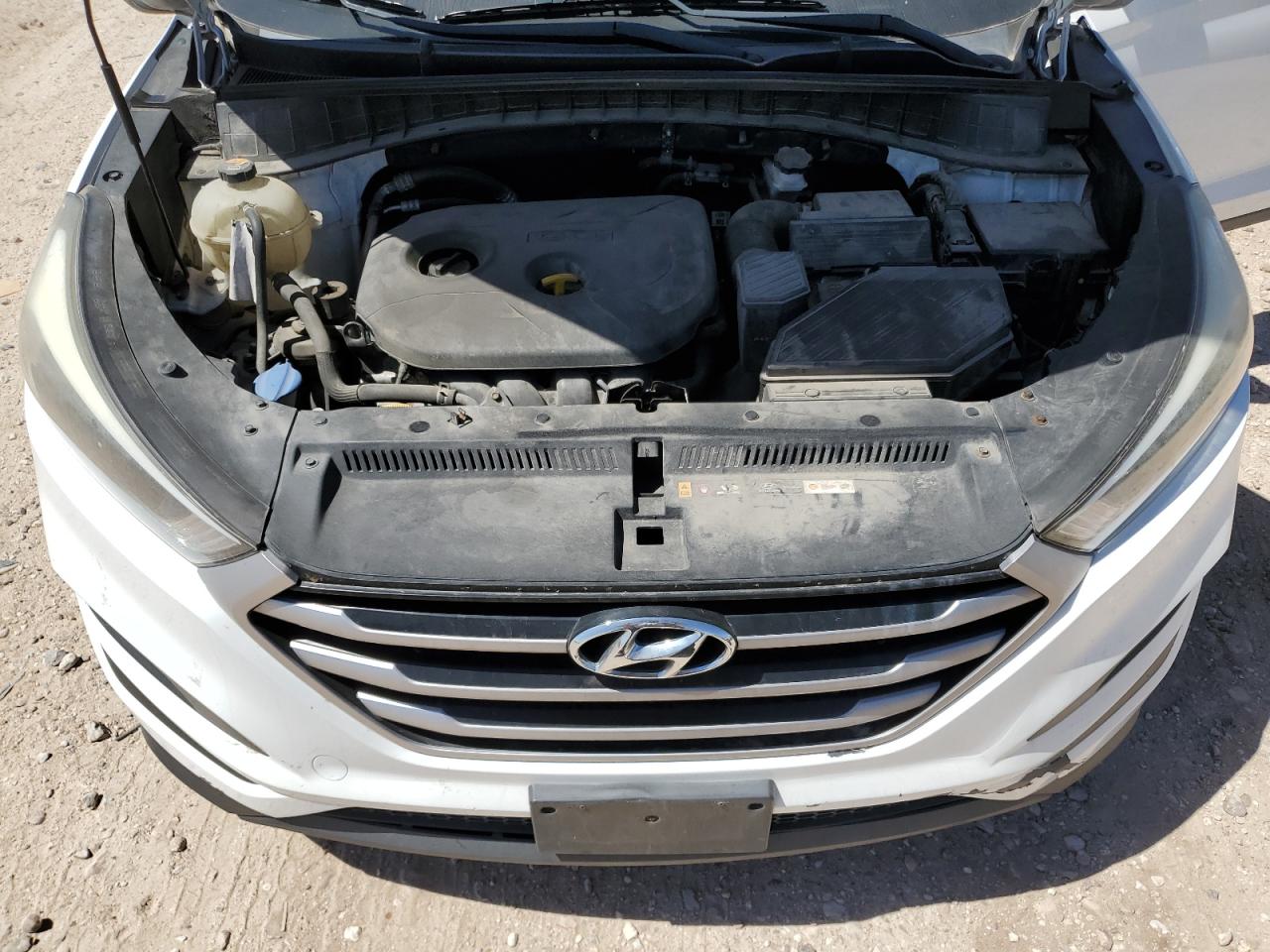 2017 Hyundai Tucson - Image 12