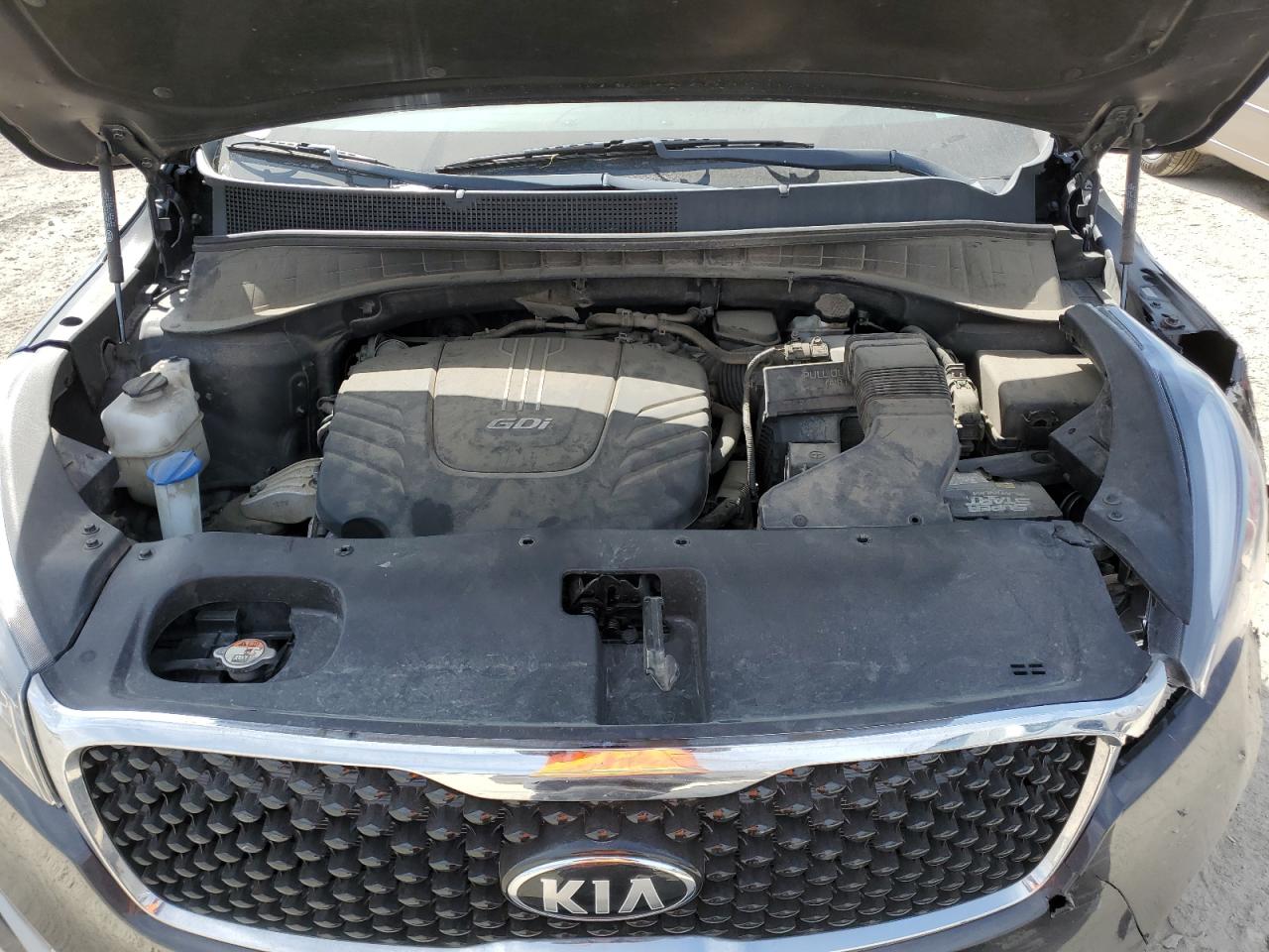 2018 Kia Sorento - Image 13