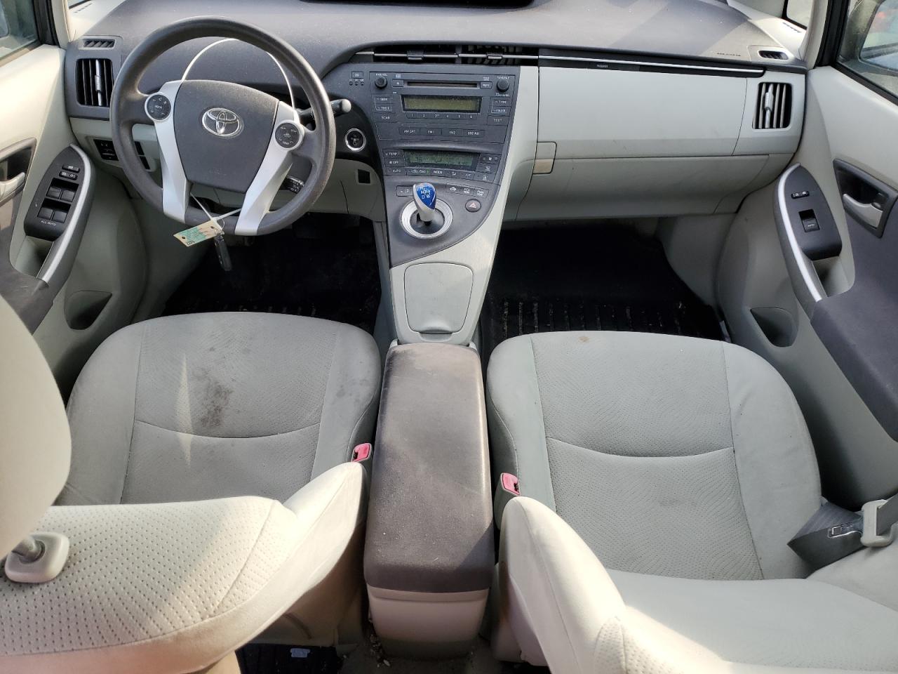 2010 Toyota Prius - Image 8