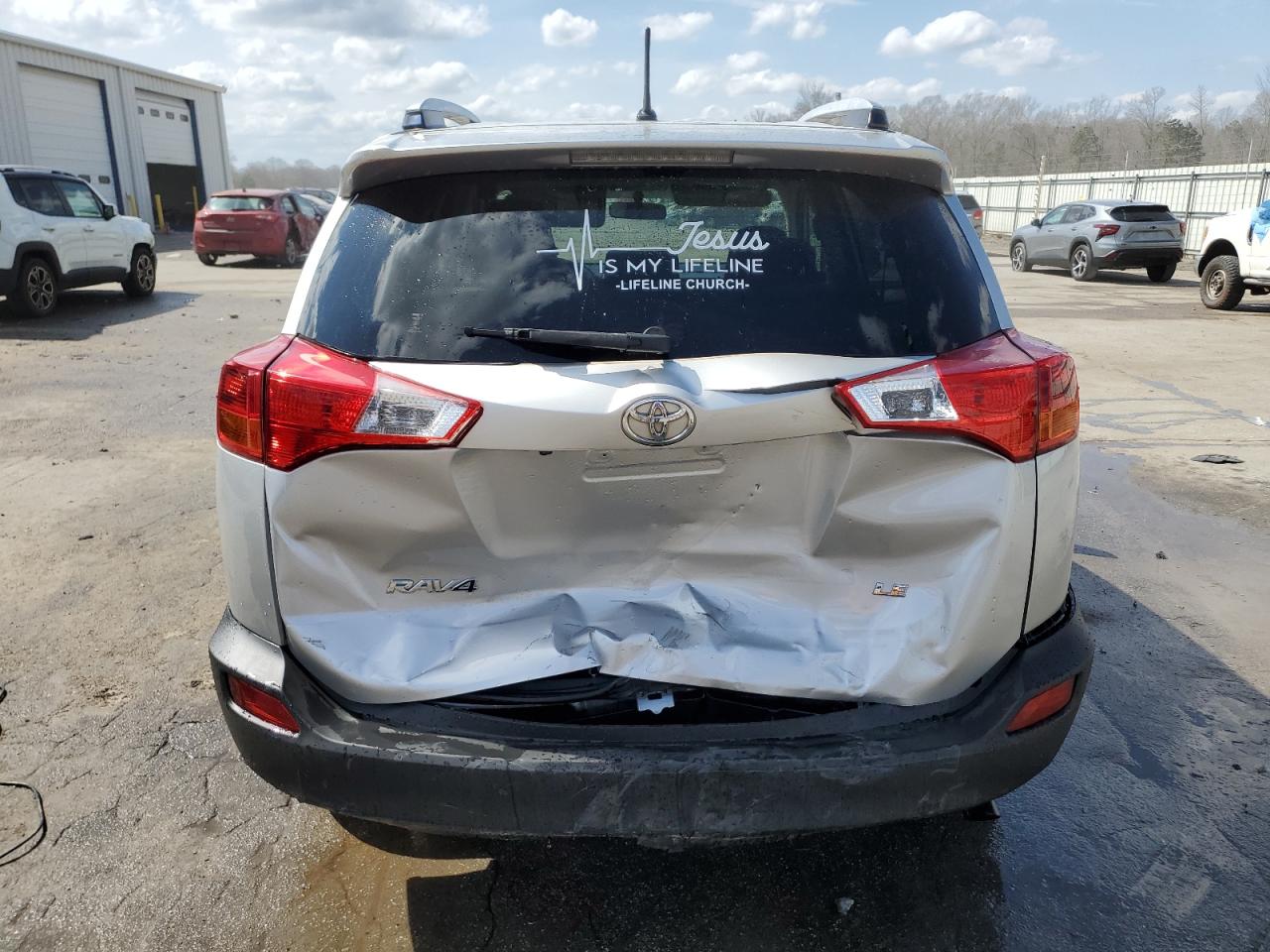 2015 Toyota RAV 4 - Image 6