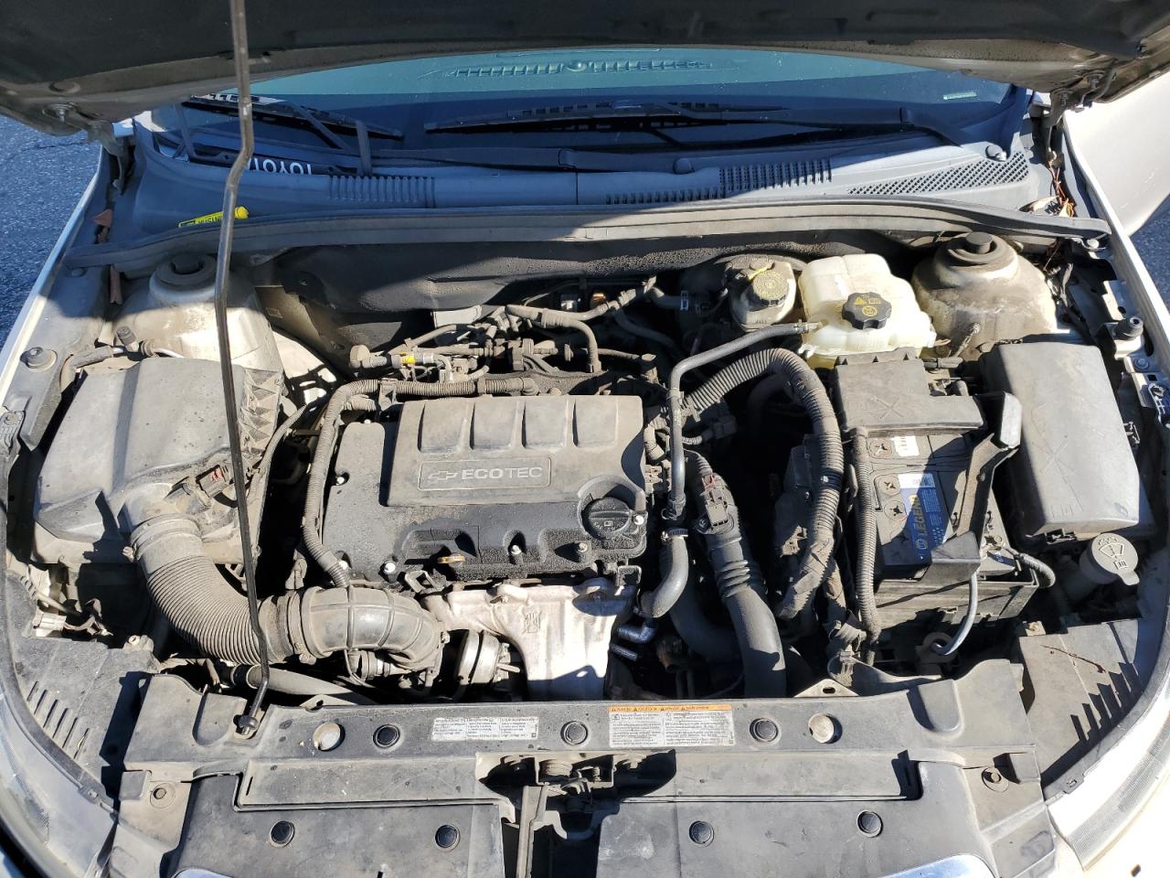 2014 Chevrolet Cruze - Image 11