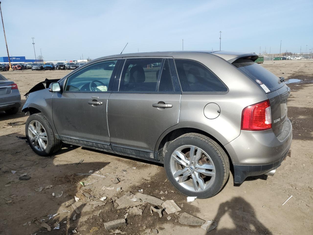 2014 Ford Edge - Image 2