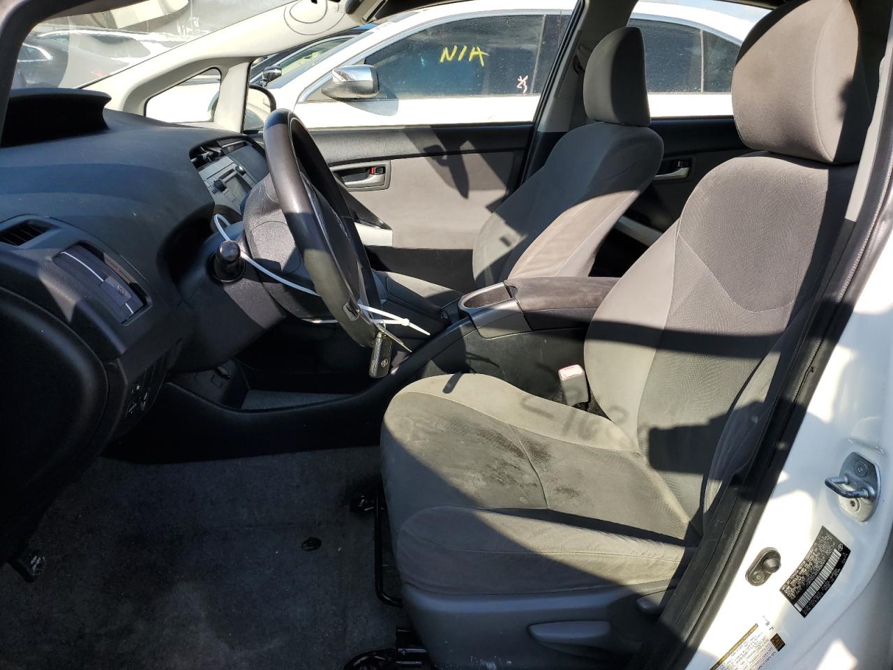 2012 Toyota Prius - Image 7