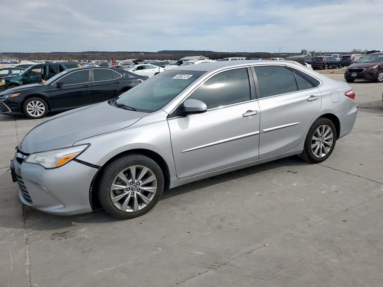 Grand Prairie, TX에서 판매 중인 2016 Toyota Camry Le - Front End