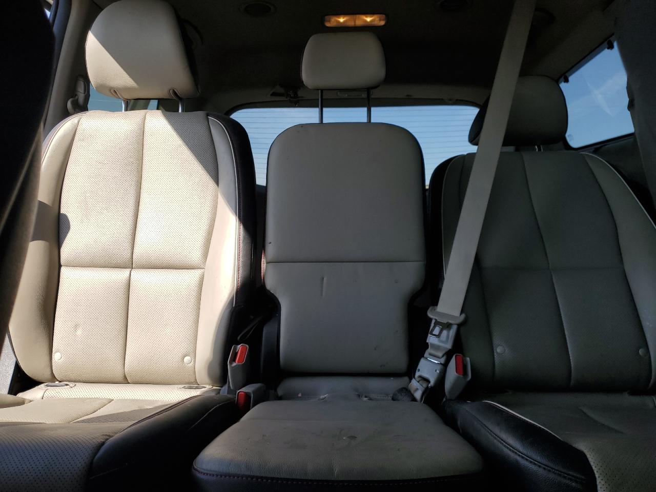2021 Kia Sedona - Image 10