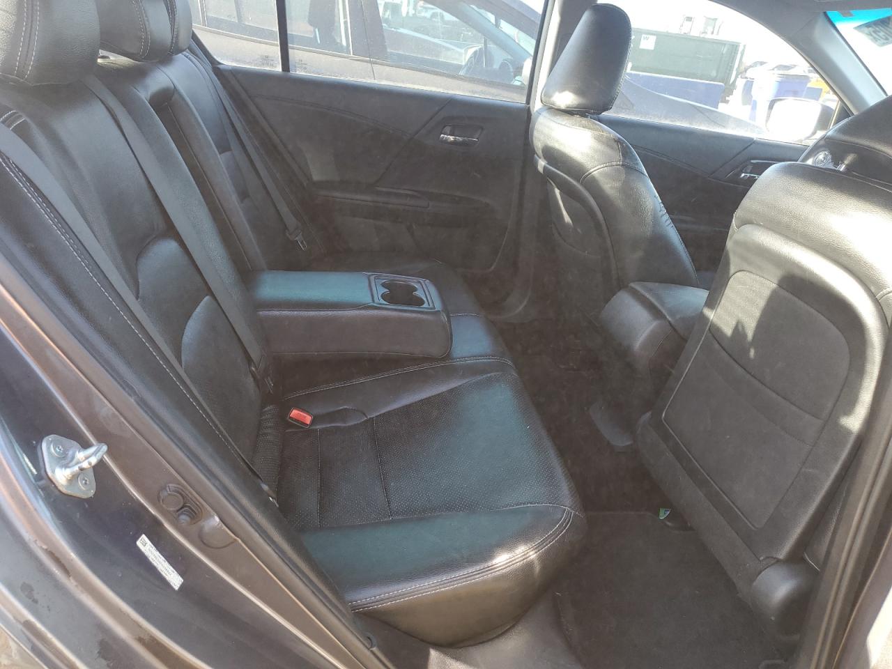 2013 Honda Accord - Image 10