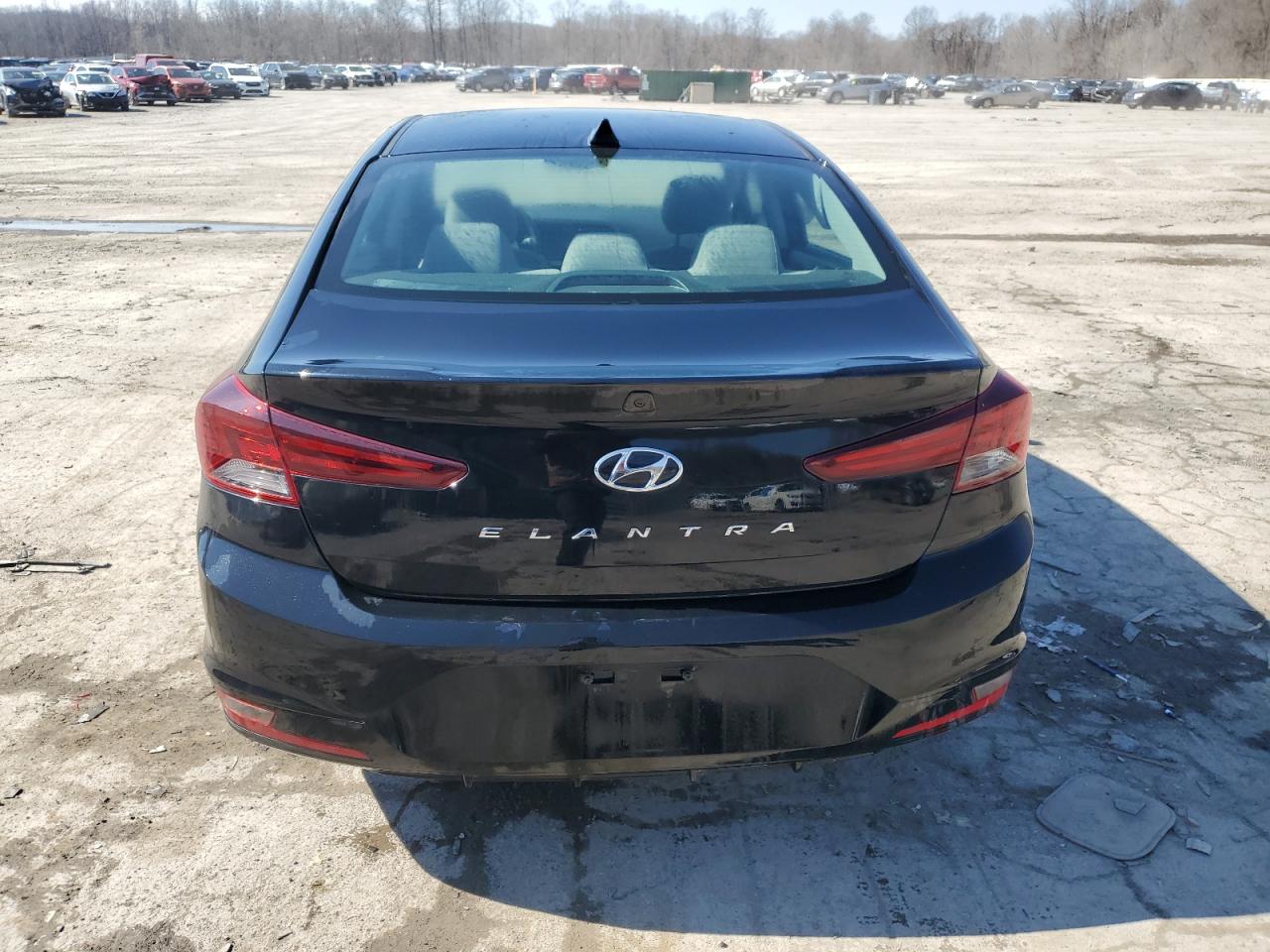 2020 Hyundai Elantra - Image 6