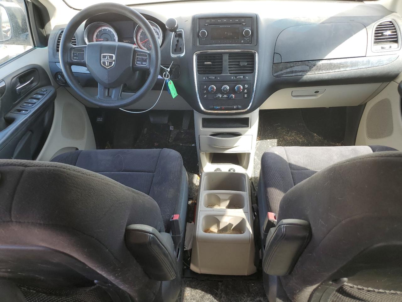 2013 Dodge Caravan - Image 8