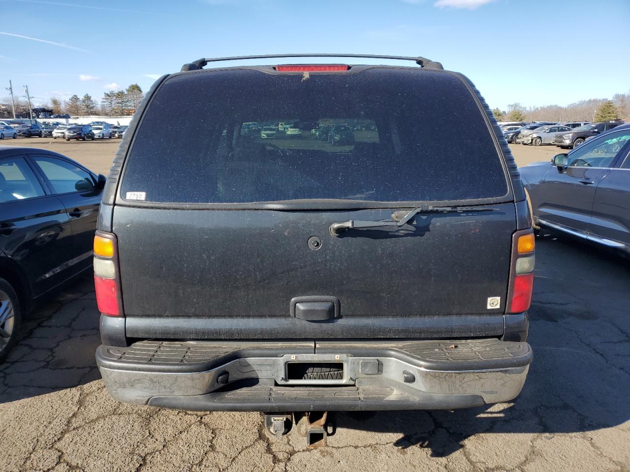 2004 Chevrolet Tahoe - Image 6